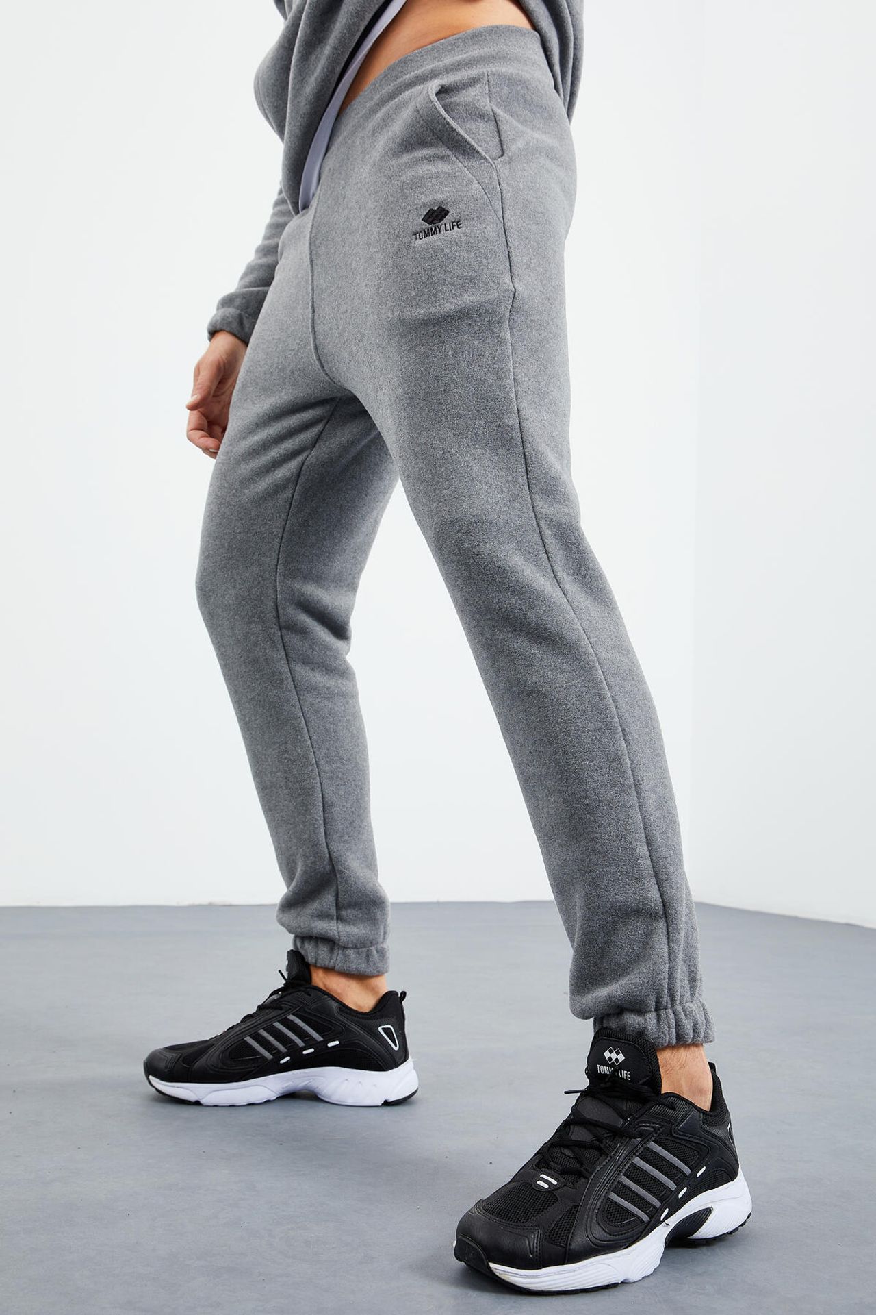 TOMMY Men's Two-piece Plush Tracksuit 5