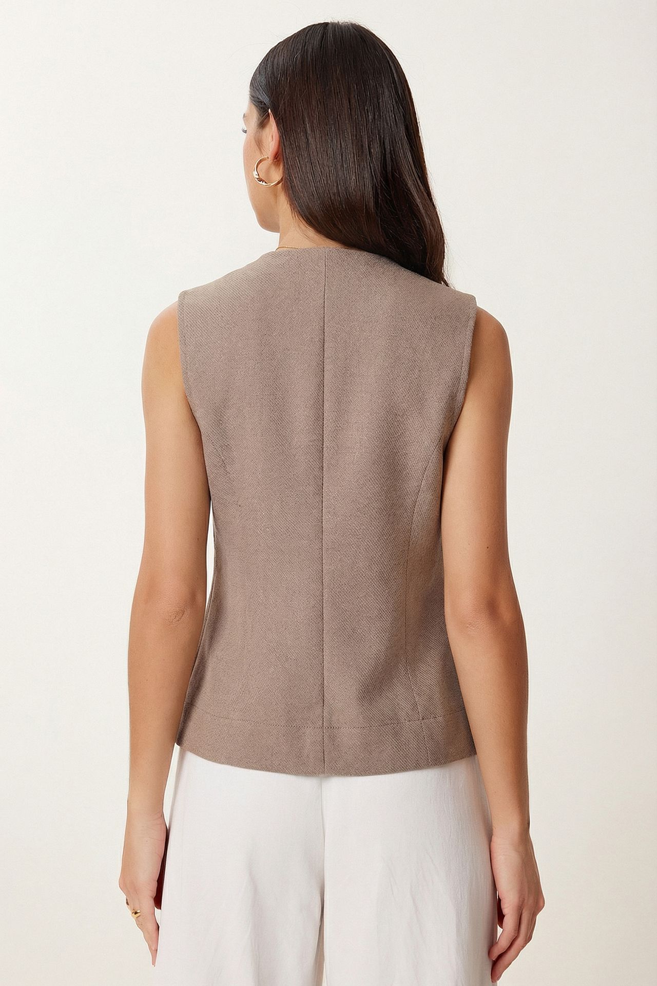 ISTANBUL Fitted Crepe Waistcoat With Buttons 4