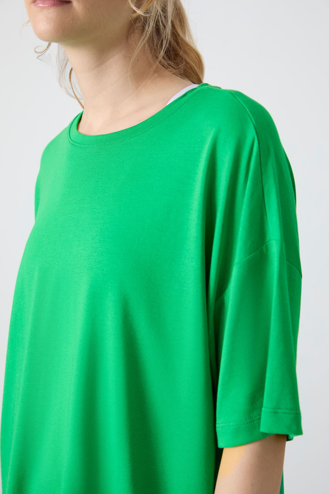 TOMMY Oversized Cotton-Modal Crew Neck T-Shirt 6