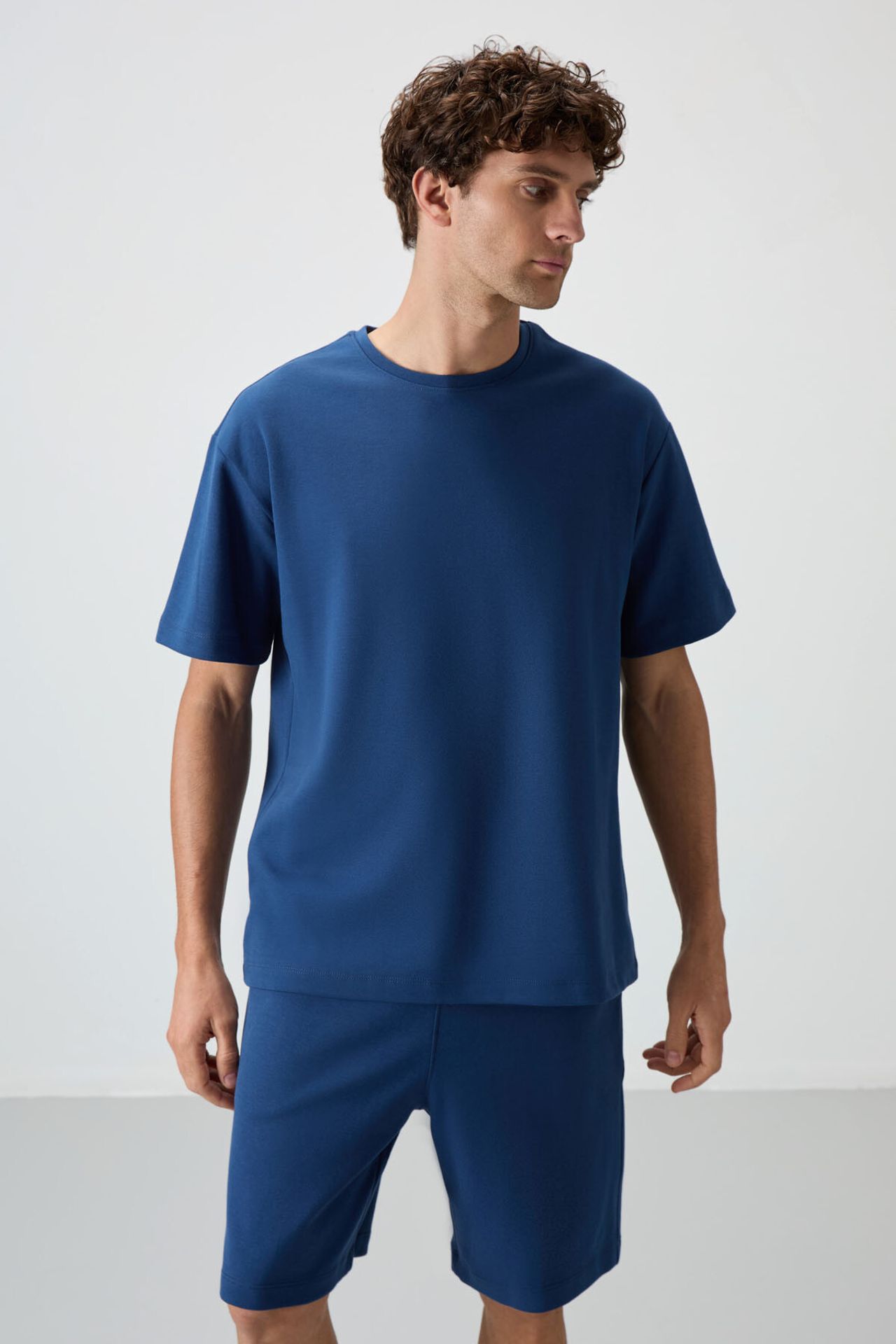 TOMMY Oversized T-Shirt And Shorts Set 2