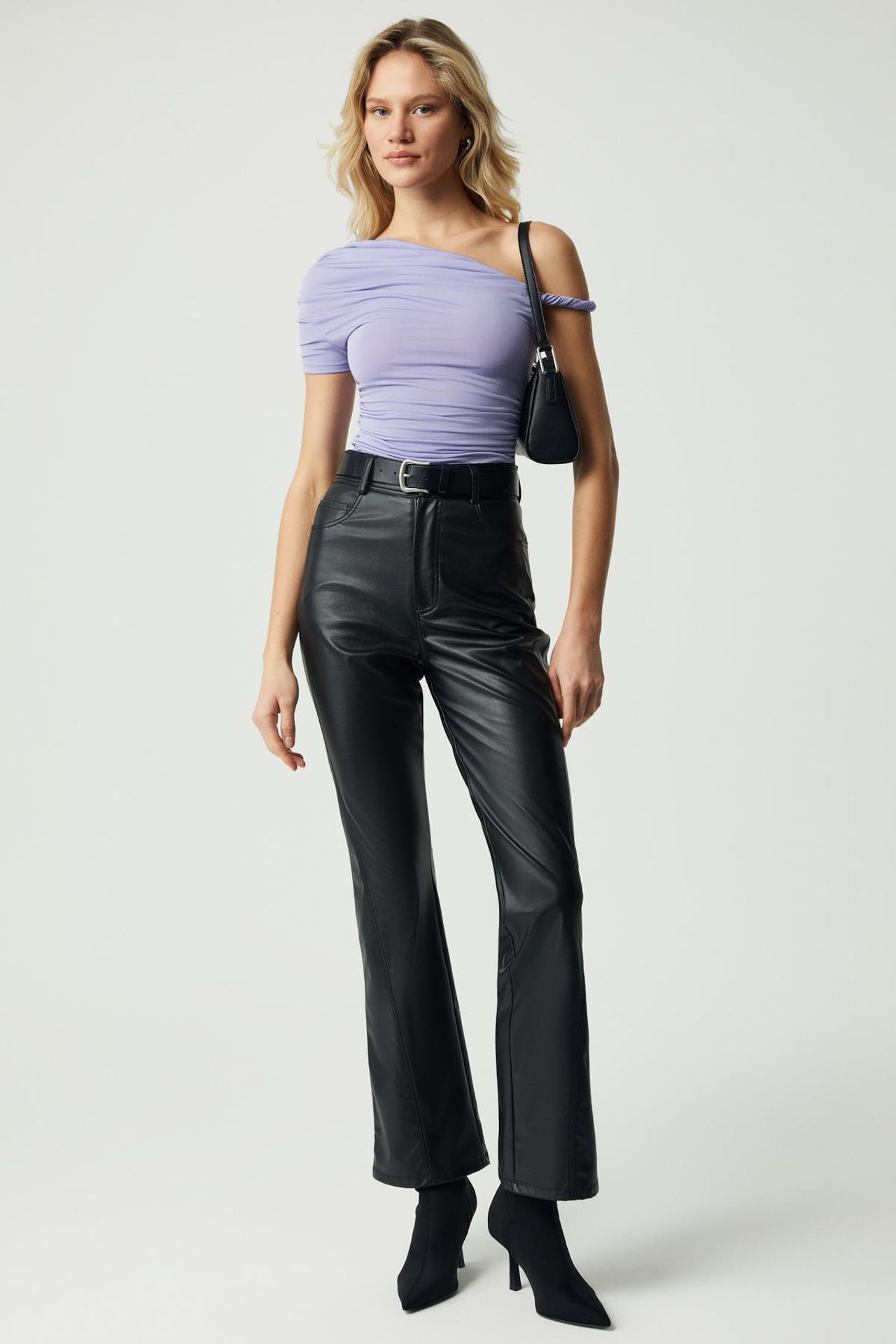 GRIMELANGE Asymmetrical One-Shoulder Slim Blouse 2
