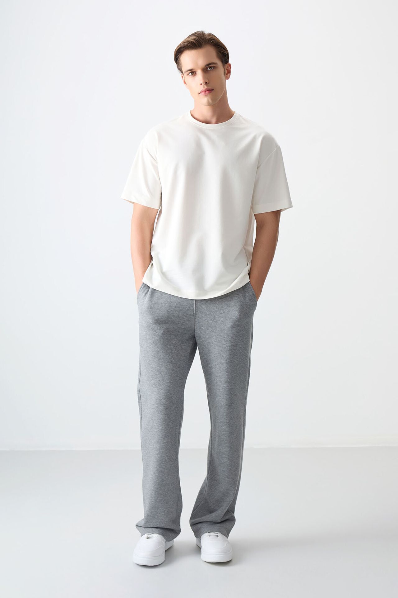 TOMMY Oversized Cotton Blend Crew Neck T-Shirt 5