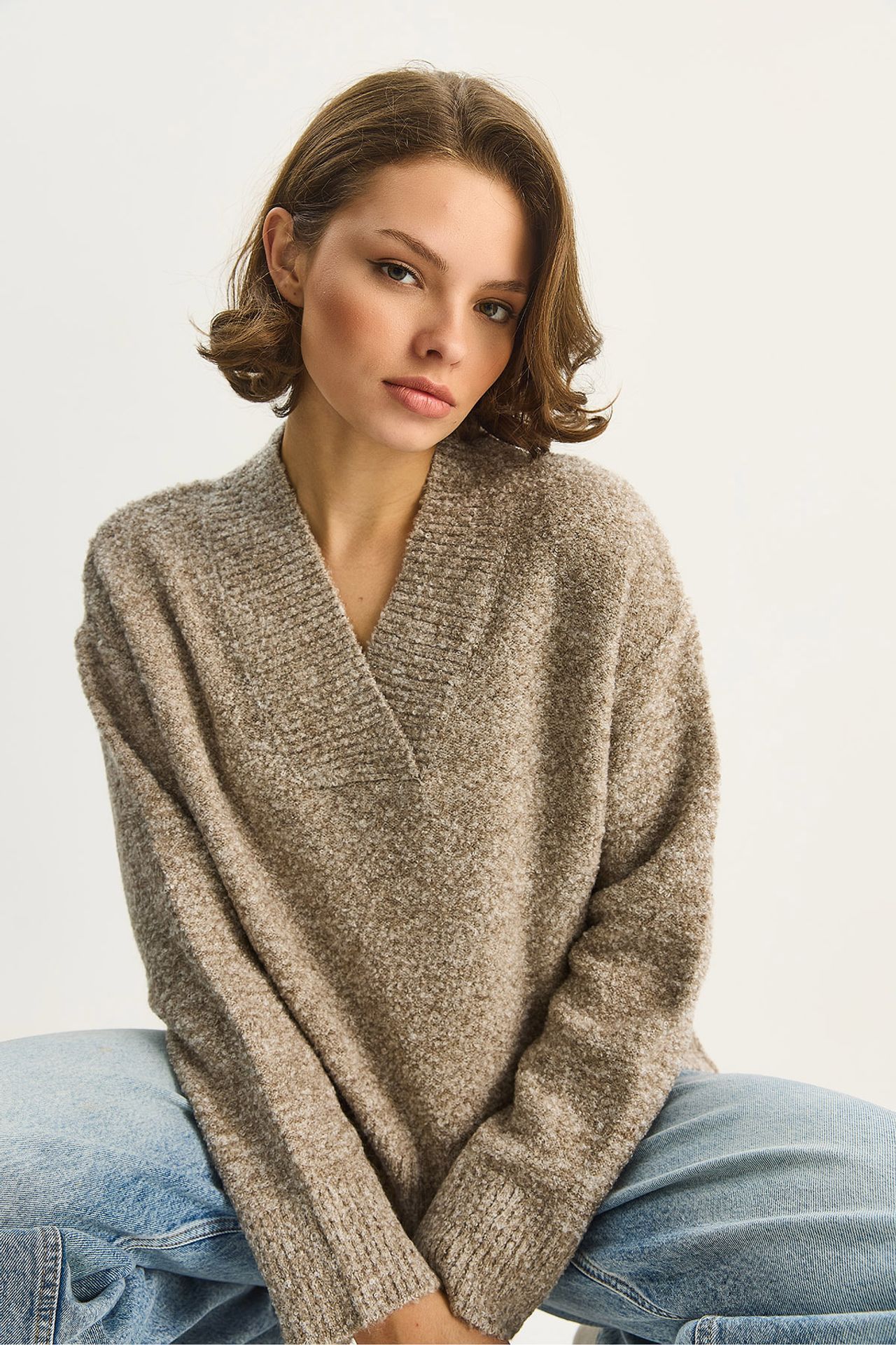 LUCCI V-Neck Long Sleeve Knit Sweater 2