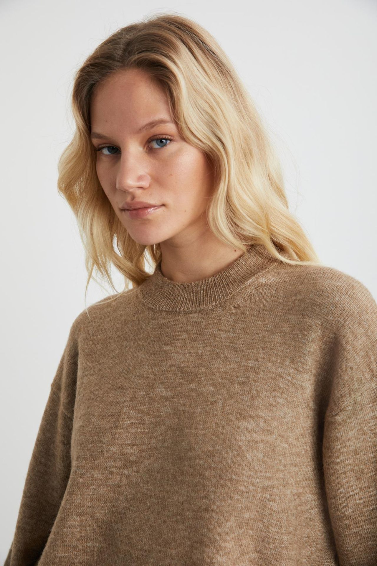 GRIMELANGE Oversized Ribbed Crew Neck Jumper 6