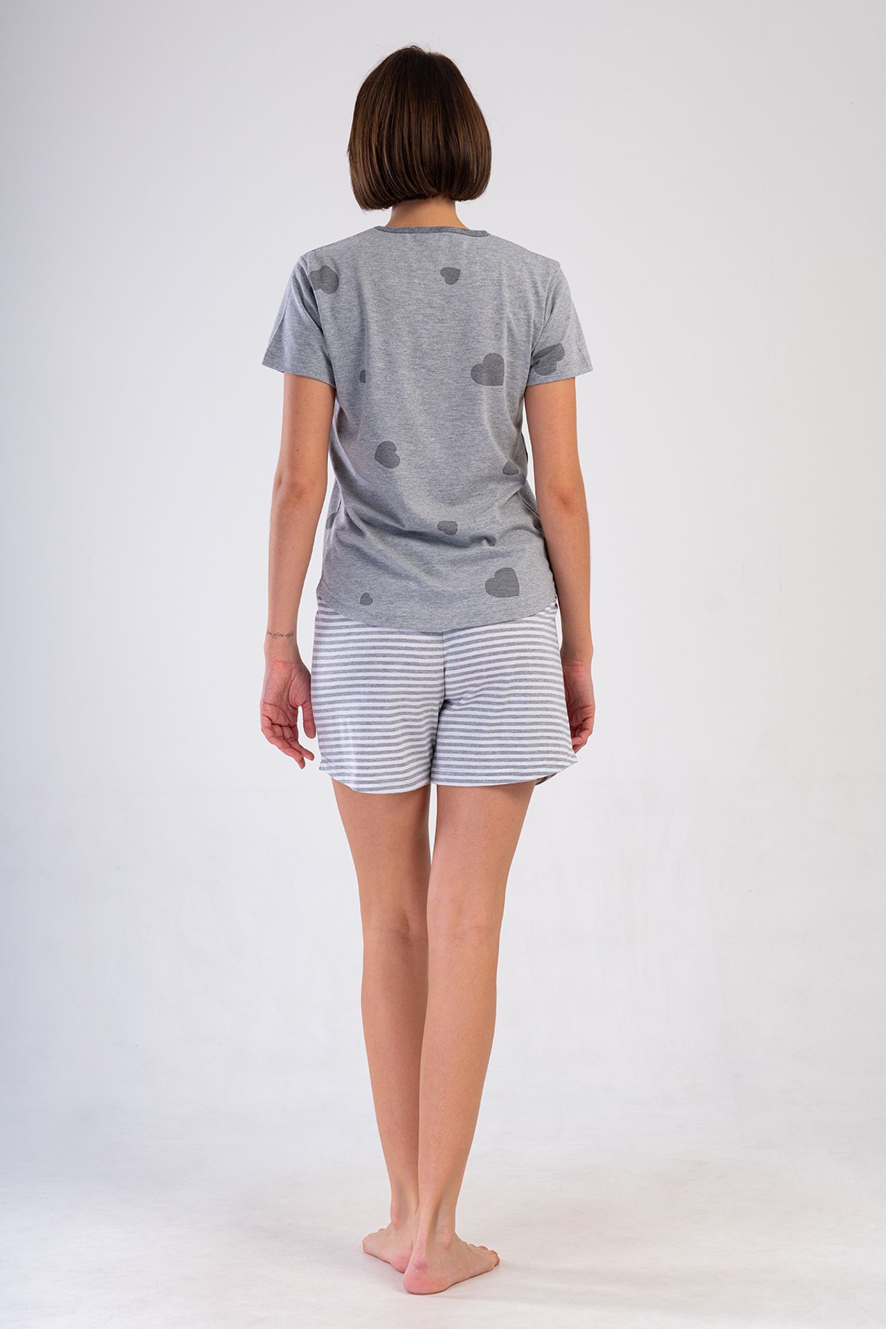 YAKE Two-Piece Short Pyjama Set 4