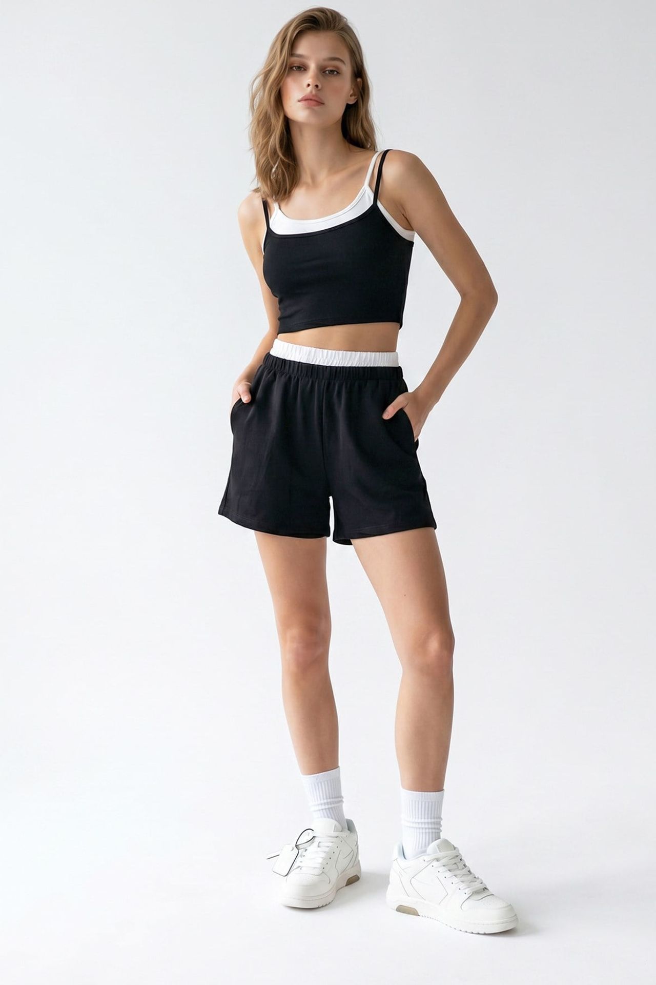 MIXRAY Two-Piece Crop T-Shirt And Shorts Set 2