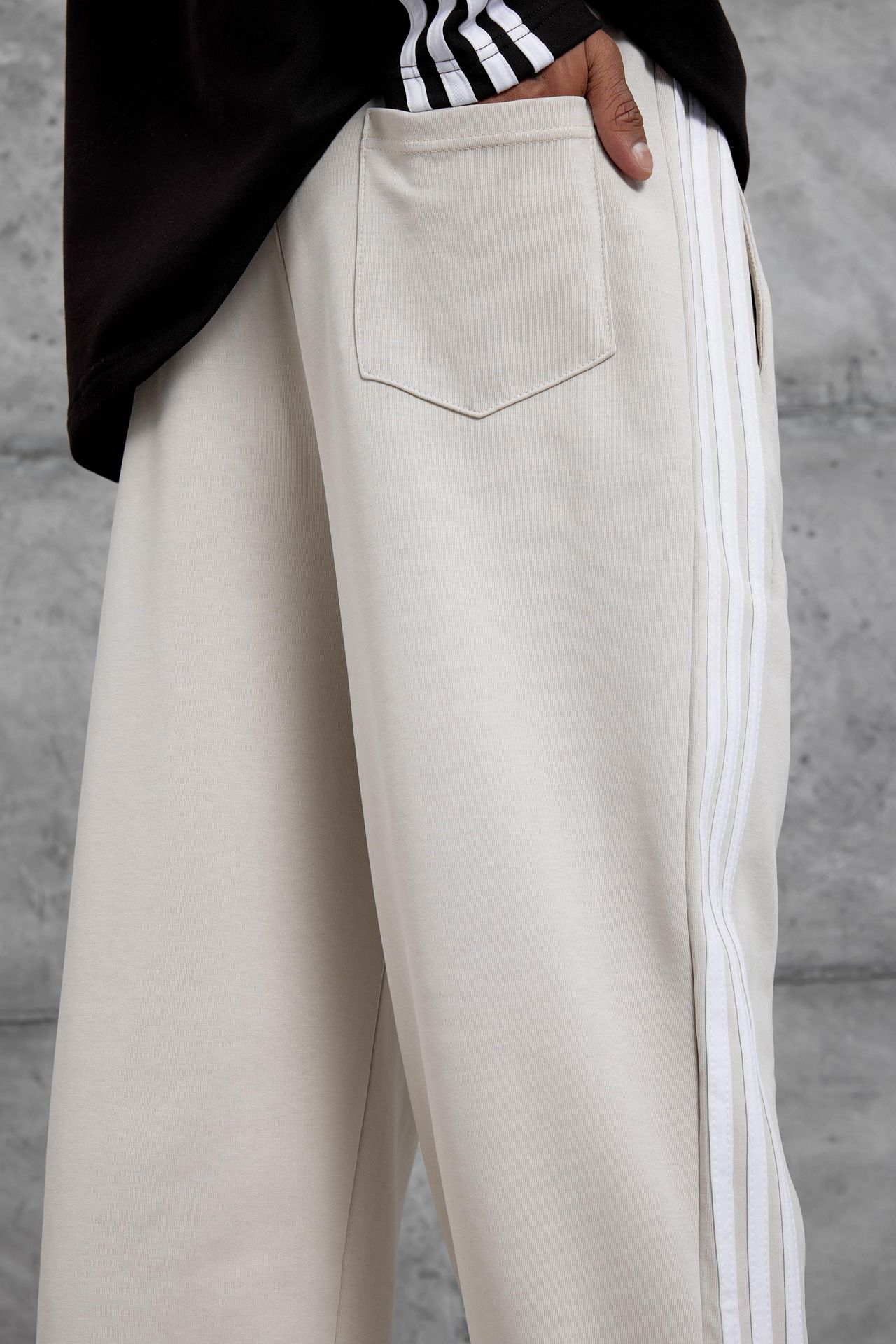 NOMARC Bol Baskılı Geniş Paça Jogger 6