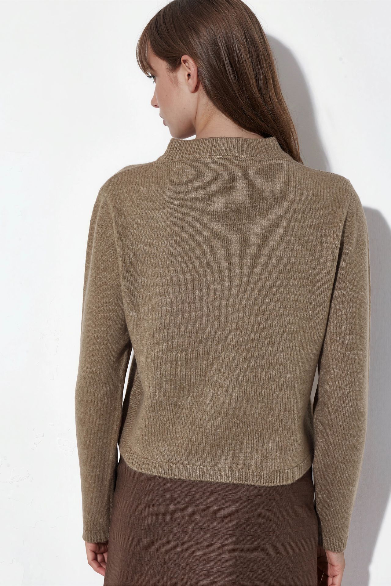 VIORNA Ribbed Crew Neck Button Cardigan 3