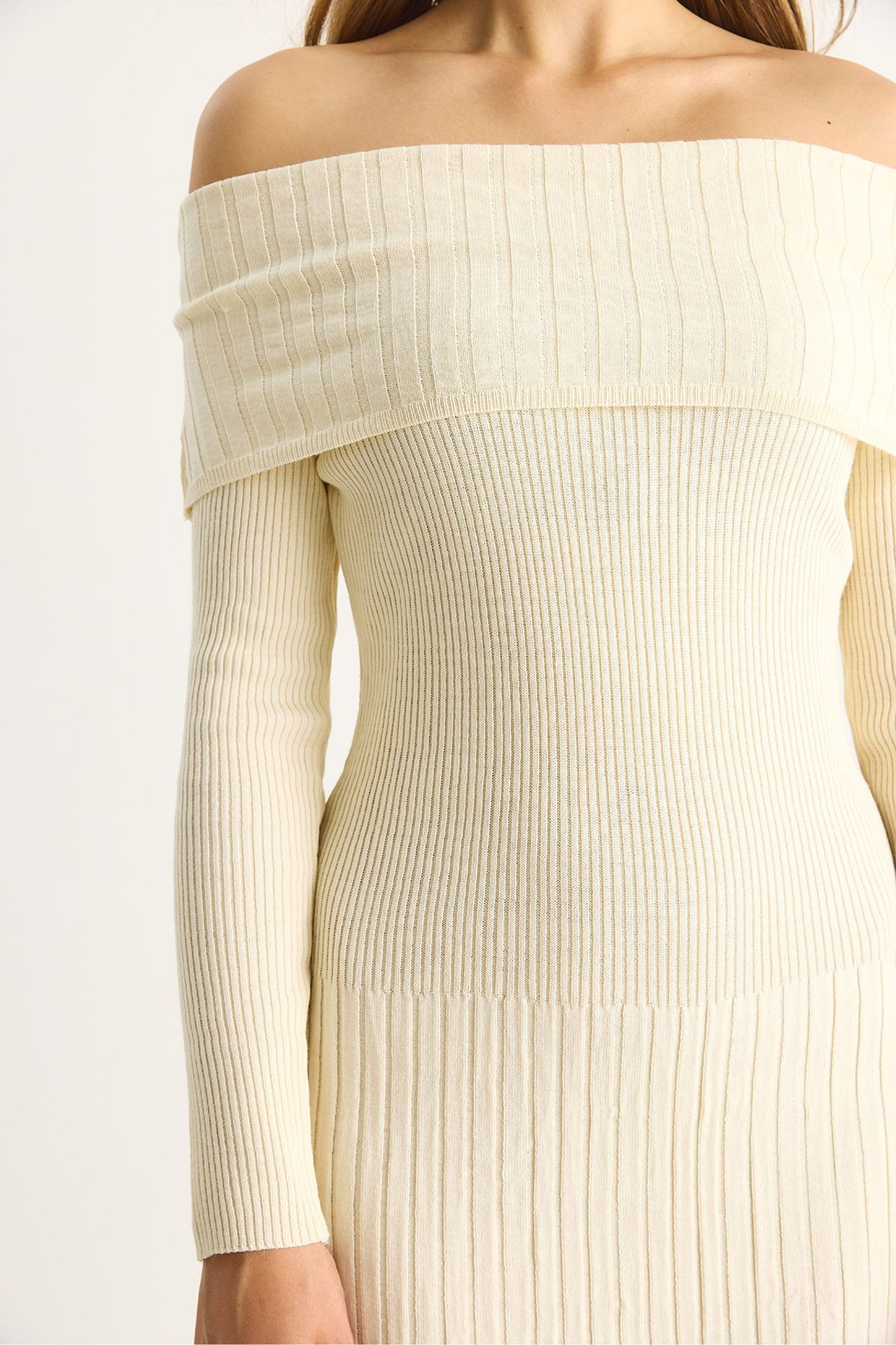 LUCCI Ribbed Midi Dress