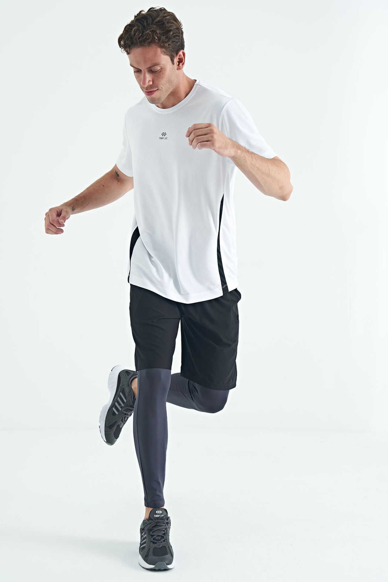 TOMMY Men's Skinny Knit Active Pants 1