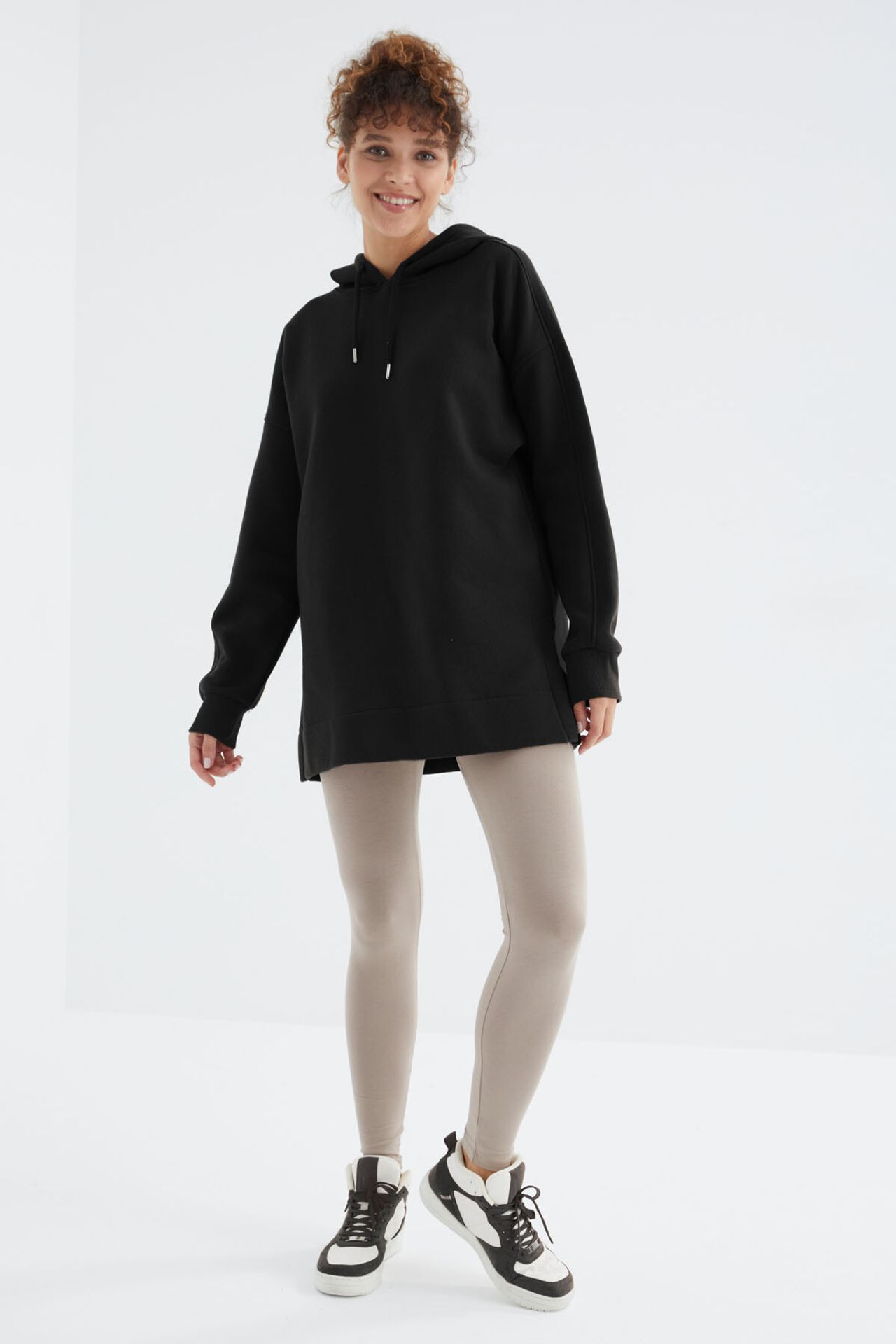 TOMMY Oversized Hooded Sweatshirt With Pocket 6