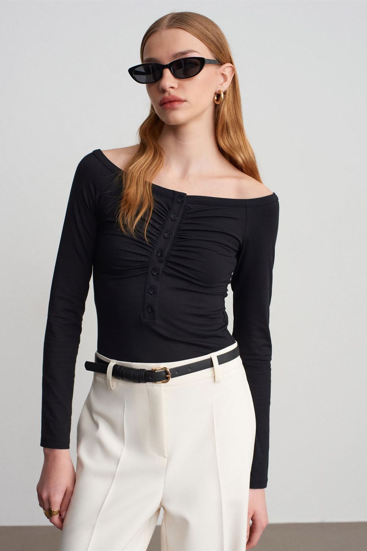 DILVIN Slim-fit Boat Neck Bodysuit Blouse 3