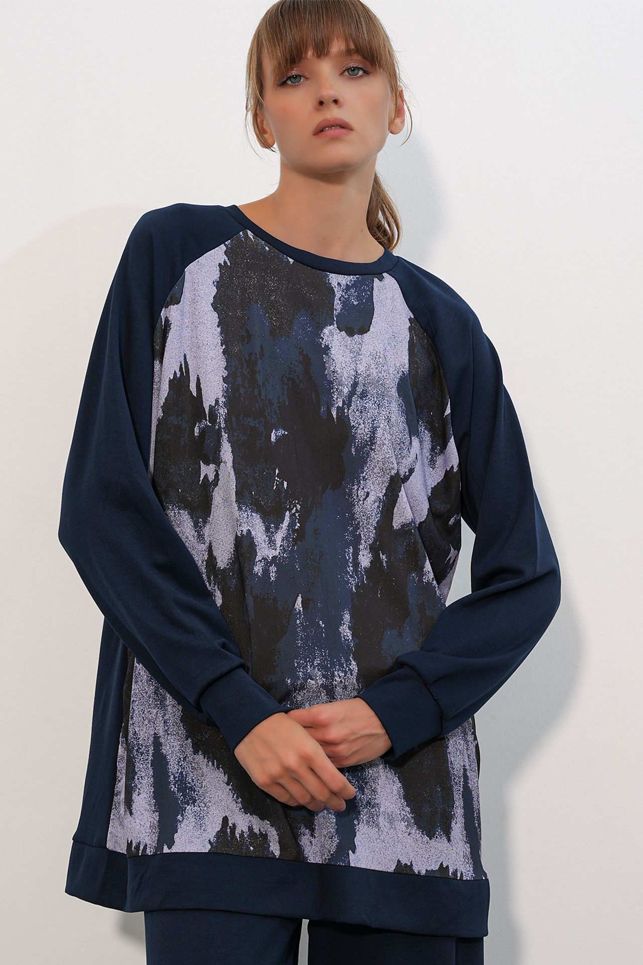 BDART Oversize Abstract Print Crew Neck Tunic & Pants Set 2