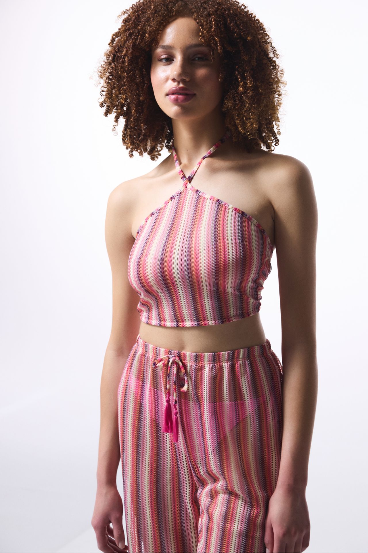 PENTI Striped Moi Halter Neck Crop Top 2