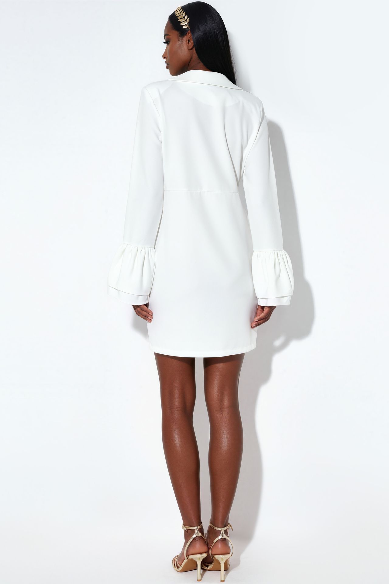 MSN Fitted Mini Dress With V-neck And Buttons 2