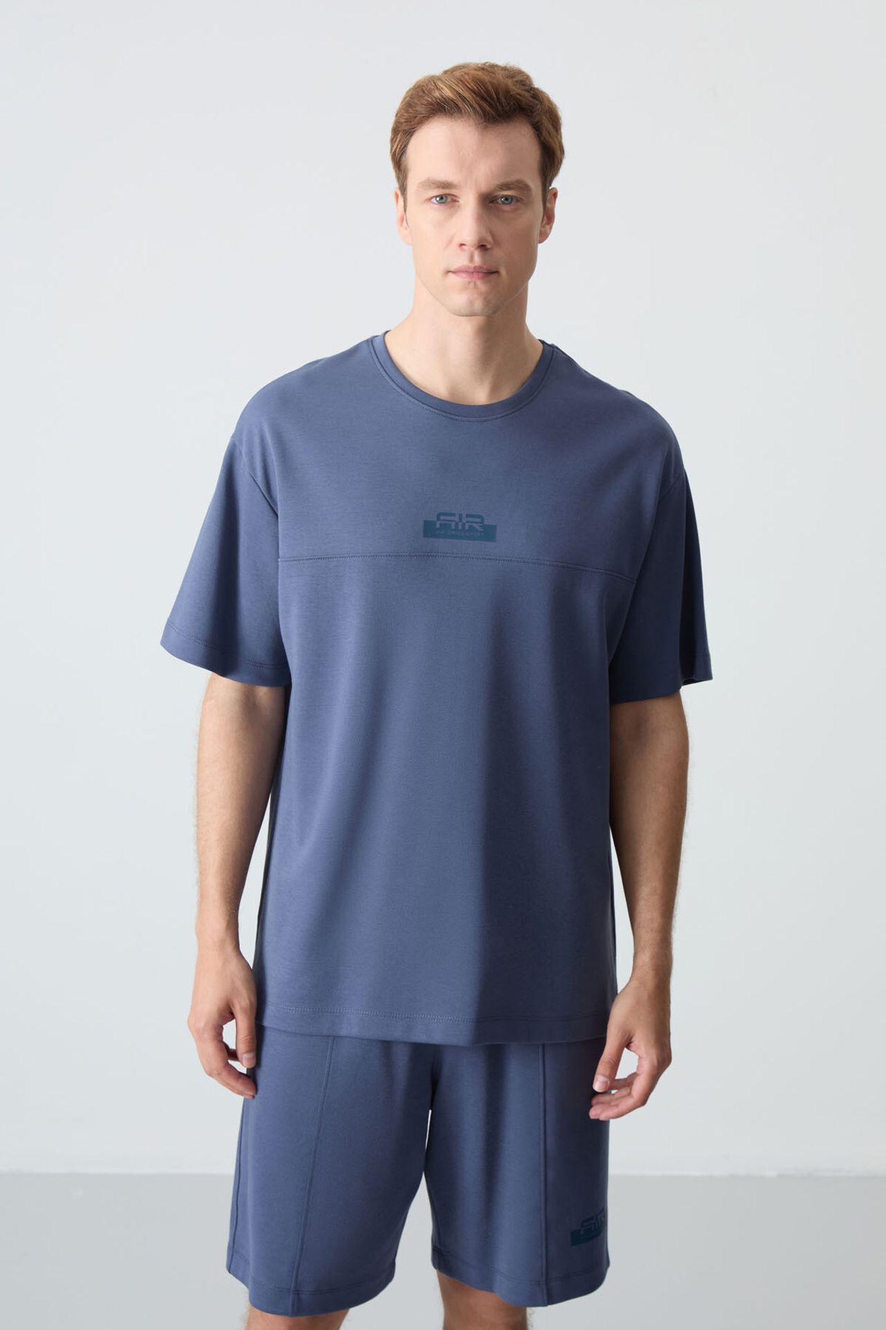 TOMMY Men's Oversized T-Shirt And Shorts Set 2