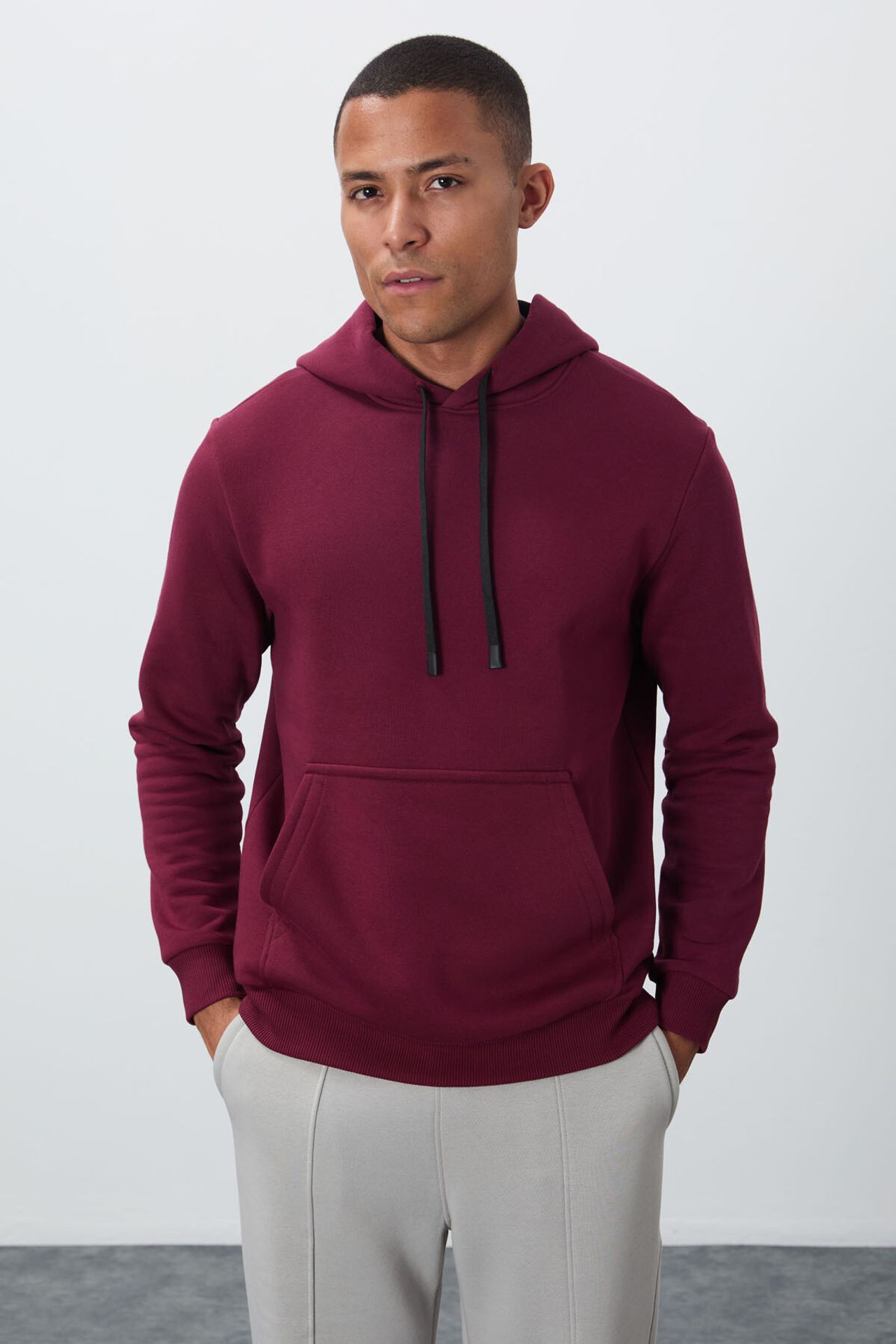 TOMMY Men's Solid Hooded Sweatshirt With Pocket 2