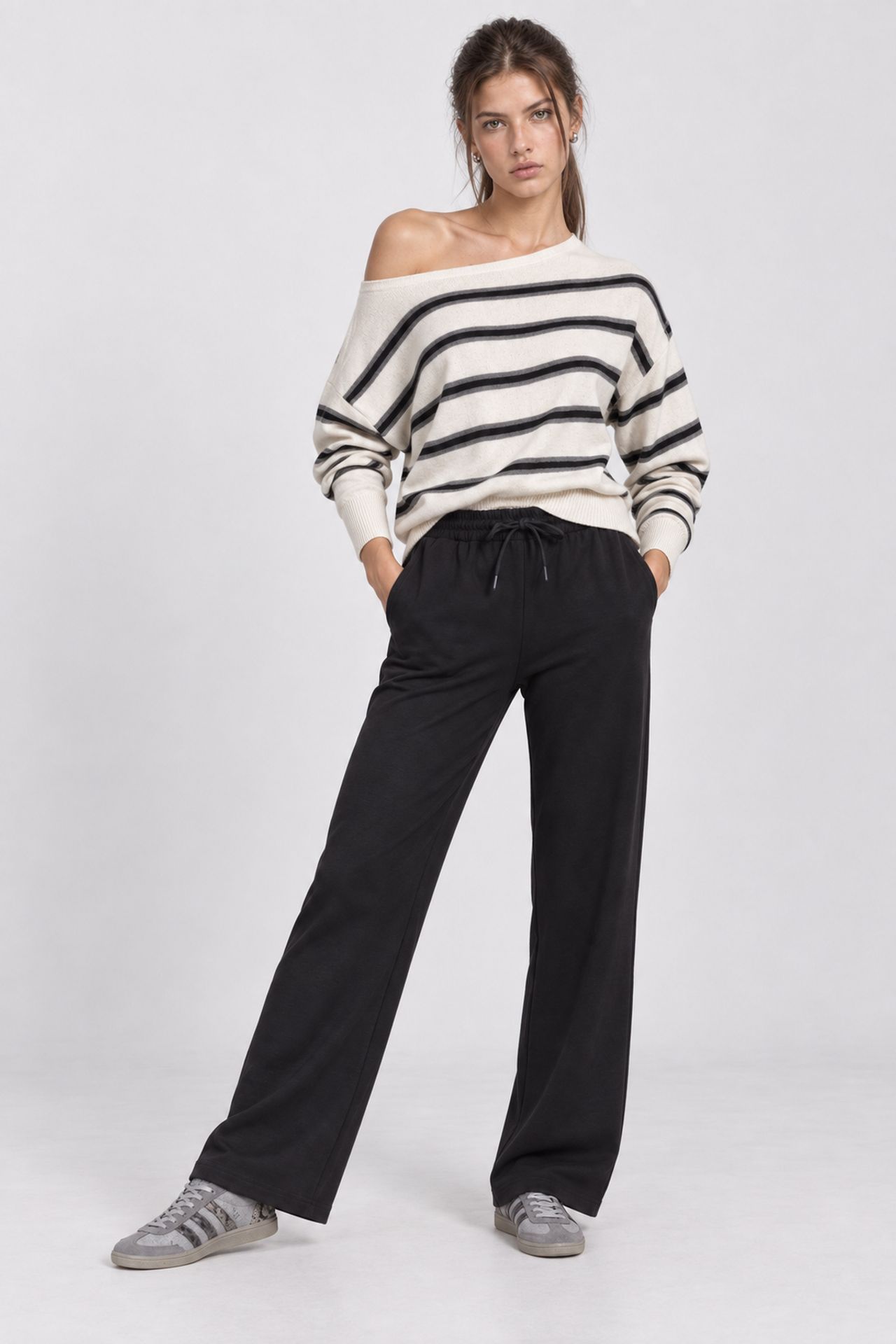 ISTANBUL Wide Leg Drawstring Waist Sweatpants 3