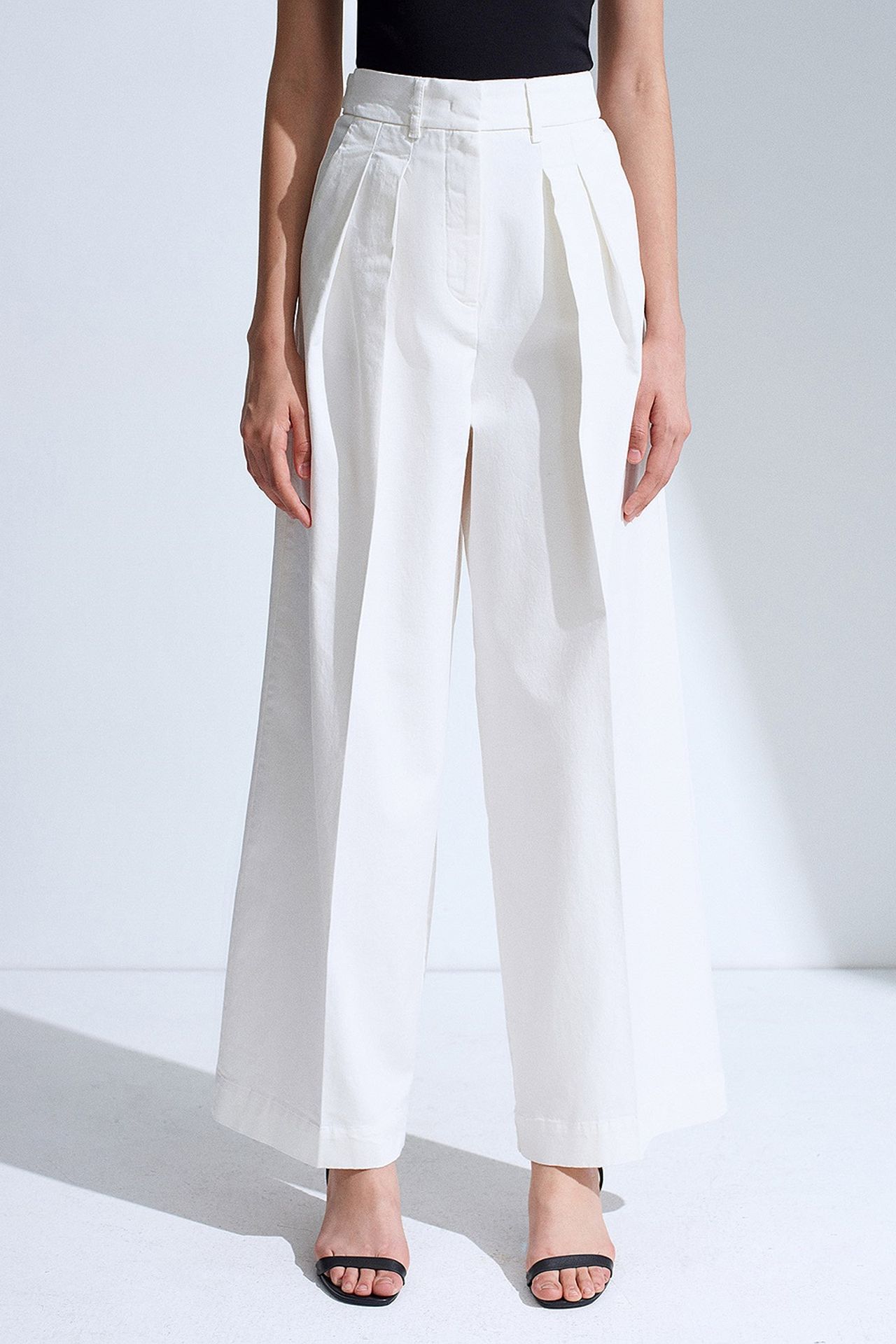 DILVIN Women's High-Waist Pleated Wide-Leg Trousers 3