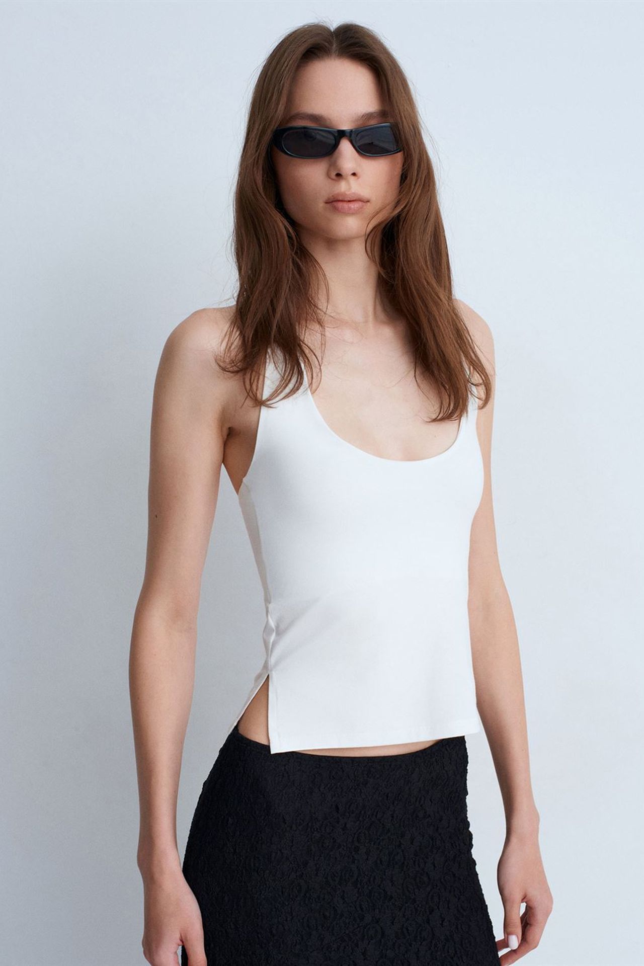 DILVIN Halterneck Cut-Out Slim Fit Blouse 1