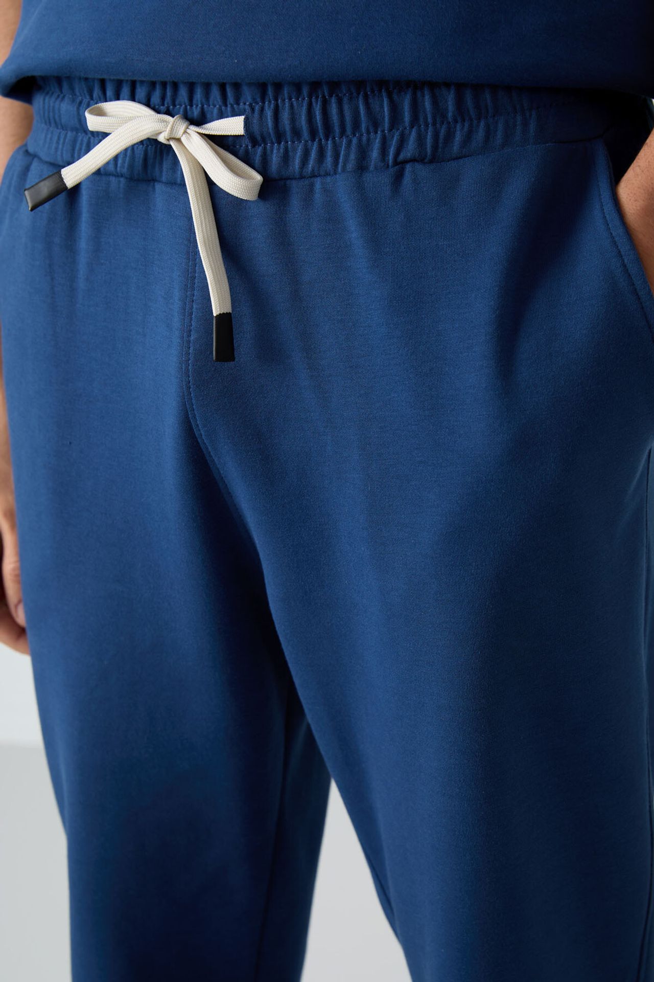 TOMMY Men's Oversized T-shirt And Pants Set 4