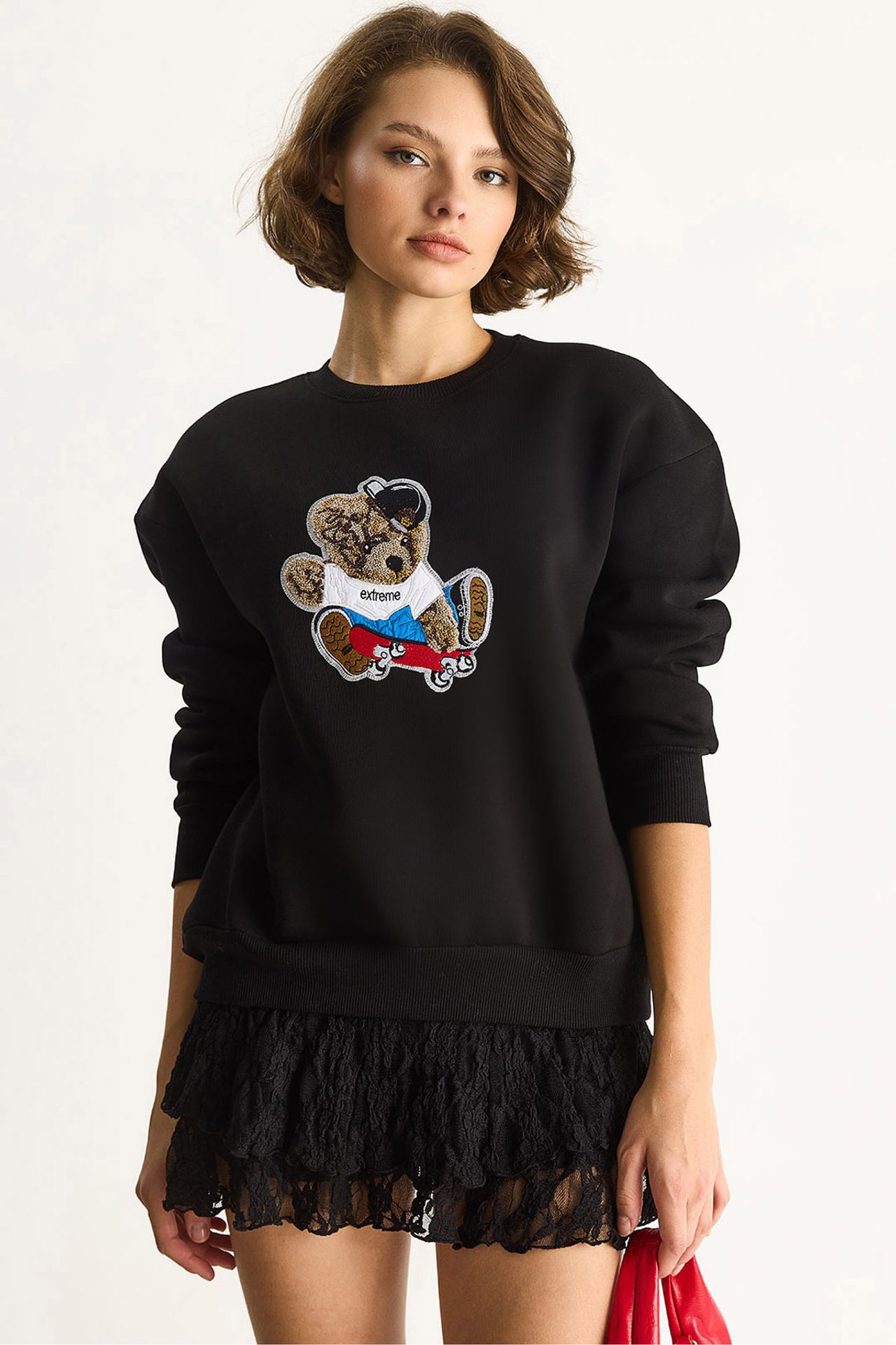 LUCCI Embroidered Crew Neck Long Sleeve Sweatshirt 1