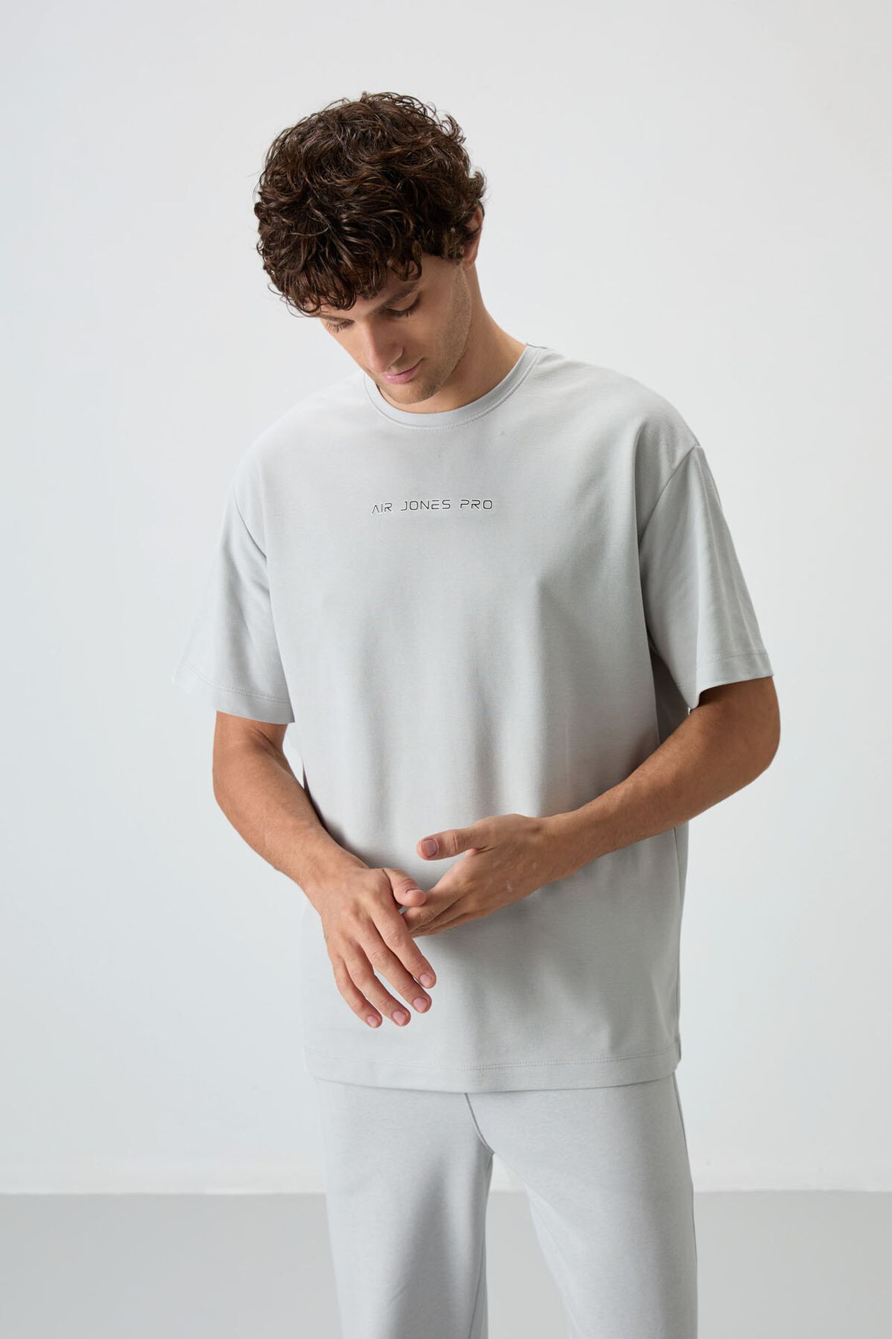 TOMMY Oversized Printed Crew Neck T-Shirt 4