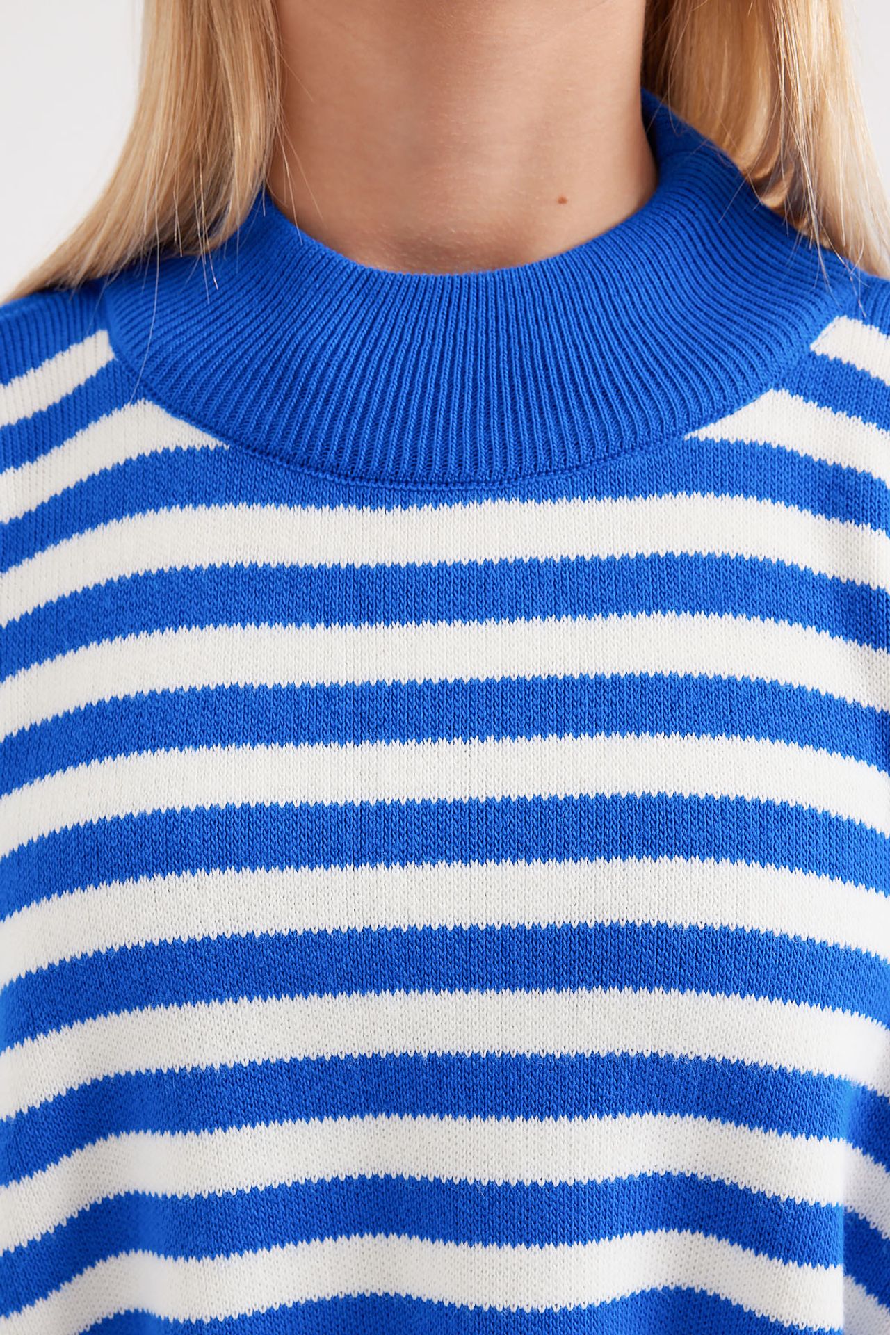 BDART Oversized Acrylic Crew Neck Jumper 5