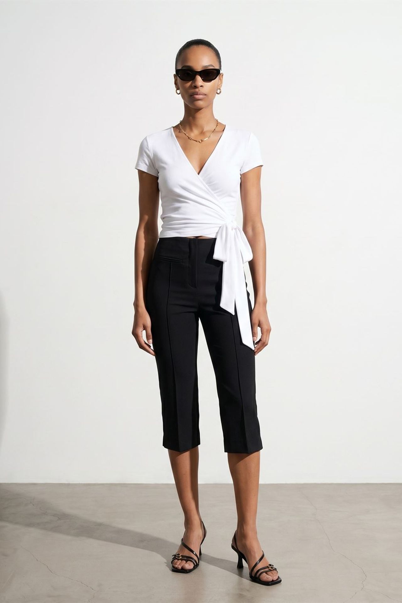 DILVIN Crop Wrap Blouse With Tie Detail 4