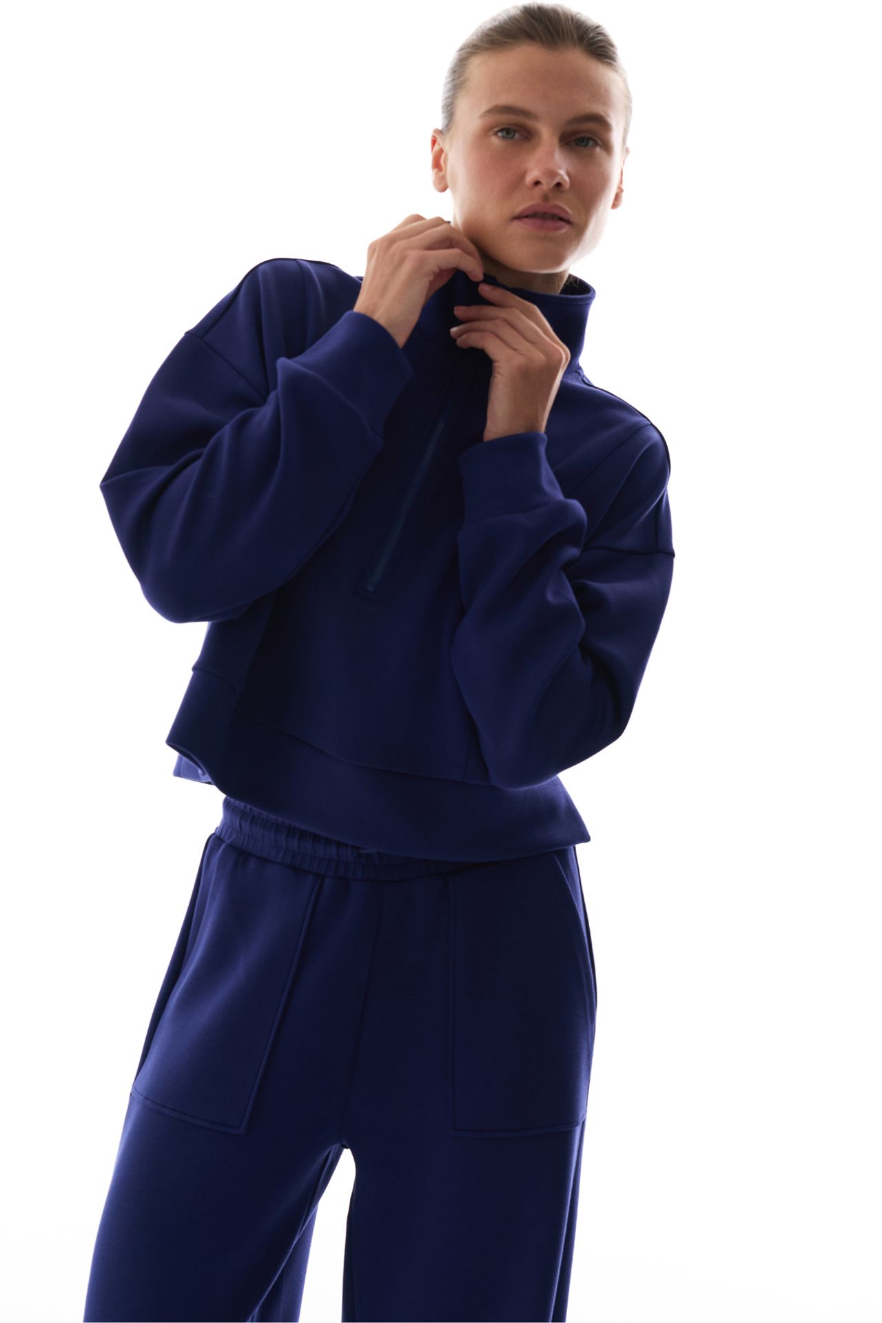 PENTI Silky Touch Half-Zip Sweatshirt 3
