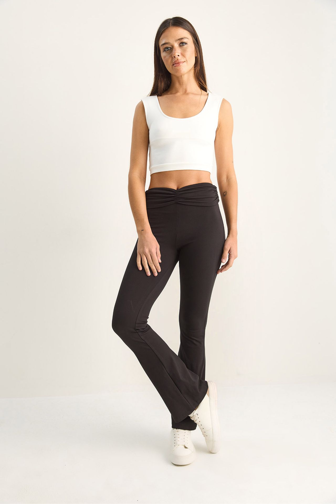 LUCCI High-Waist Flare Leggings 3