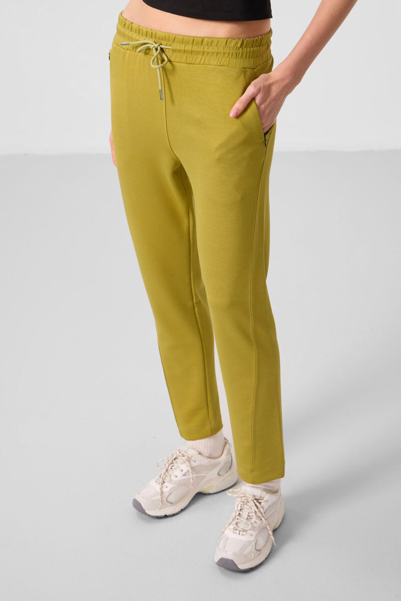 TOMMY Women’s Jogger Pants with Zipper 4