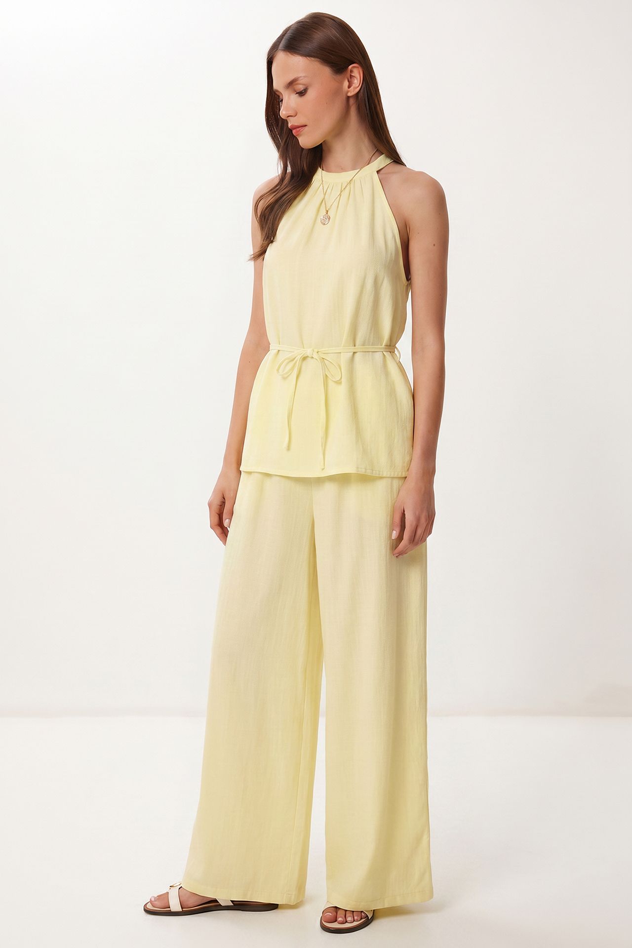 ISTANBUL High Waist Halter Neck Two-Piece Coordinated Set 2