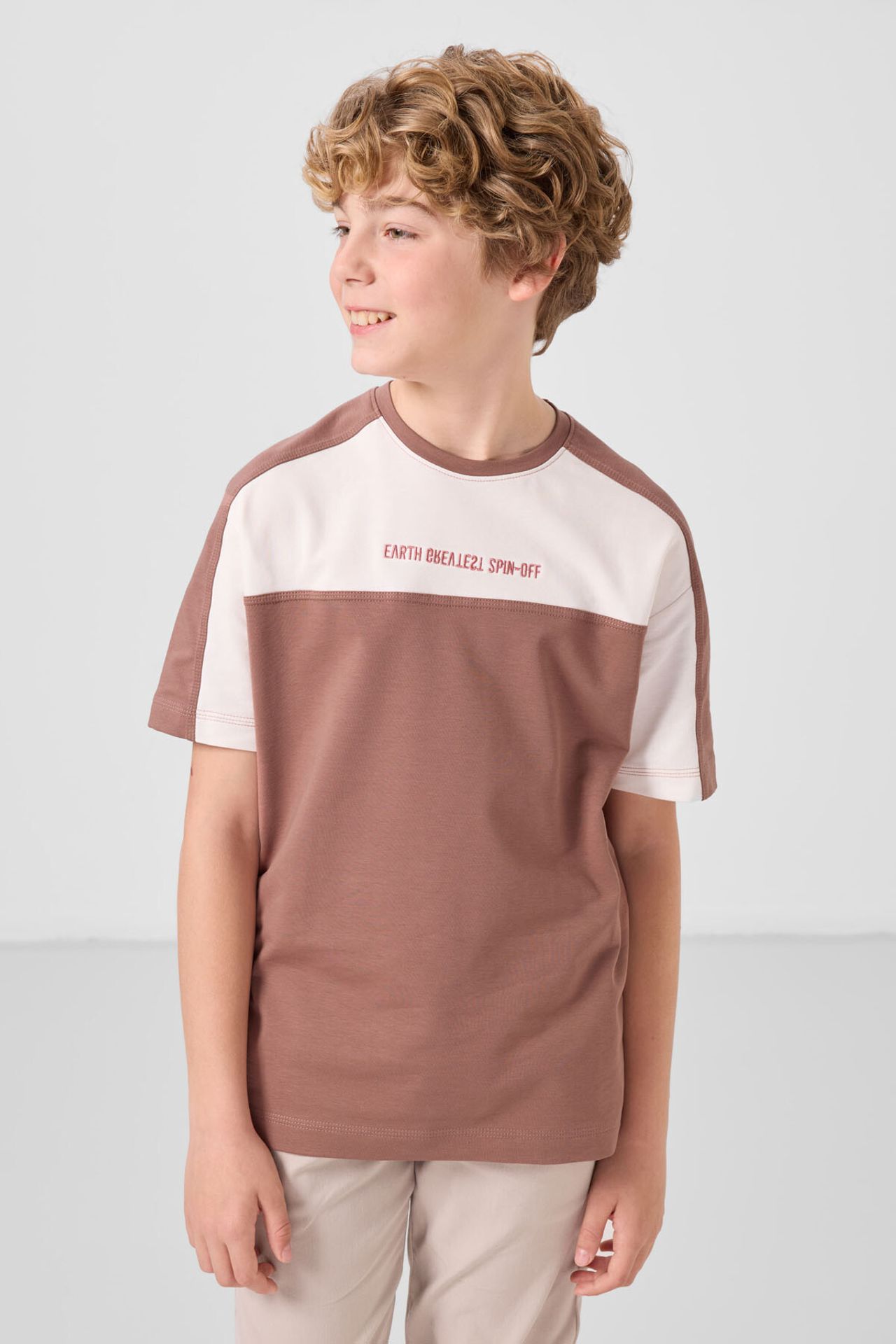 TOMMY Youth Oversized Crew Neck T-Shirt 1