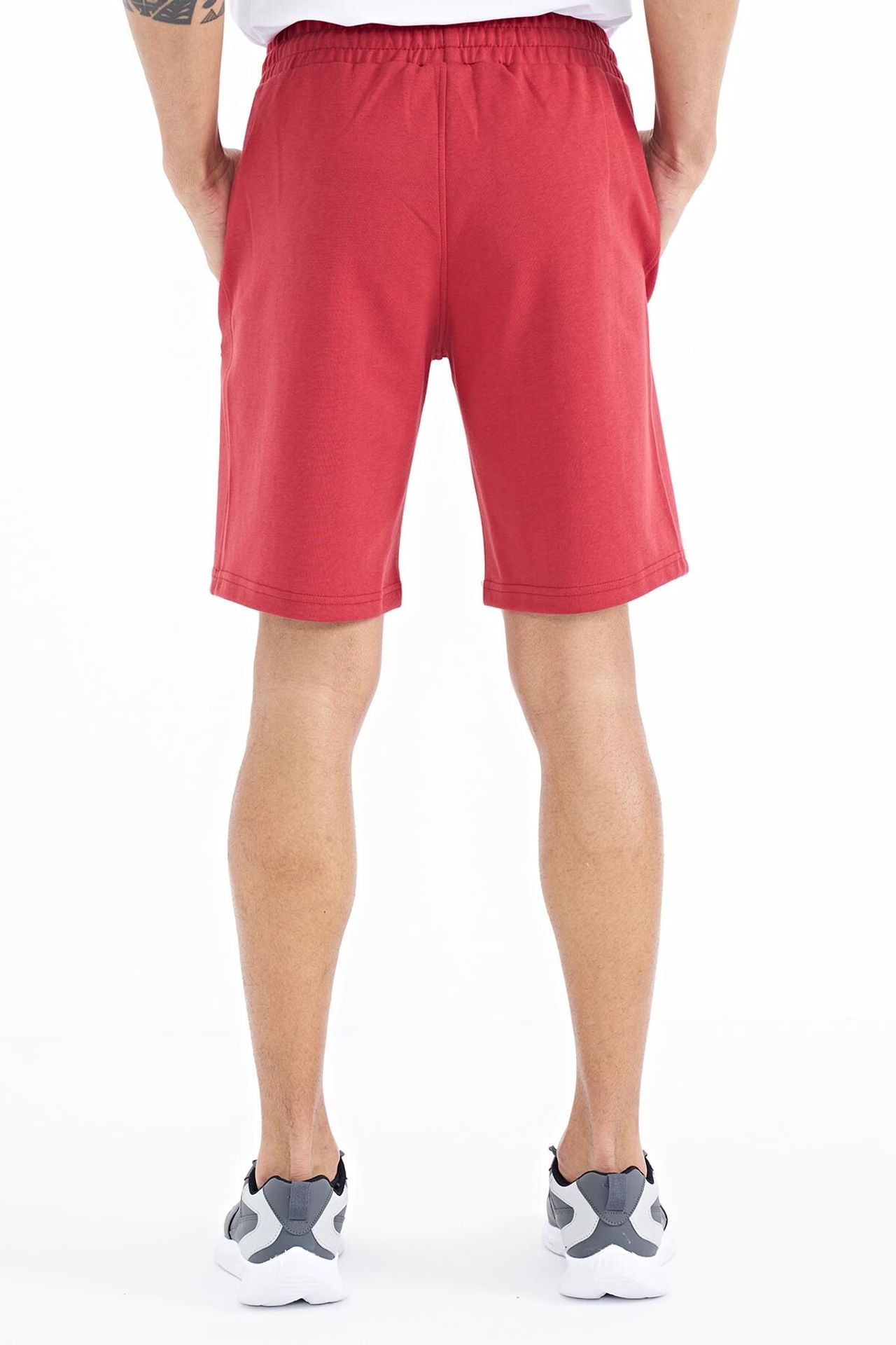 TOMMY Men's Solid Sweat Shorts 6