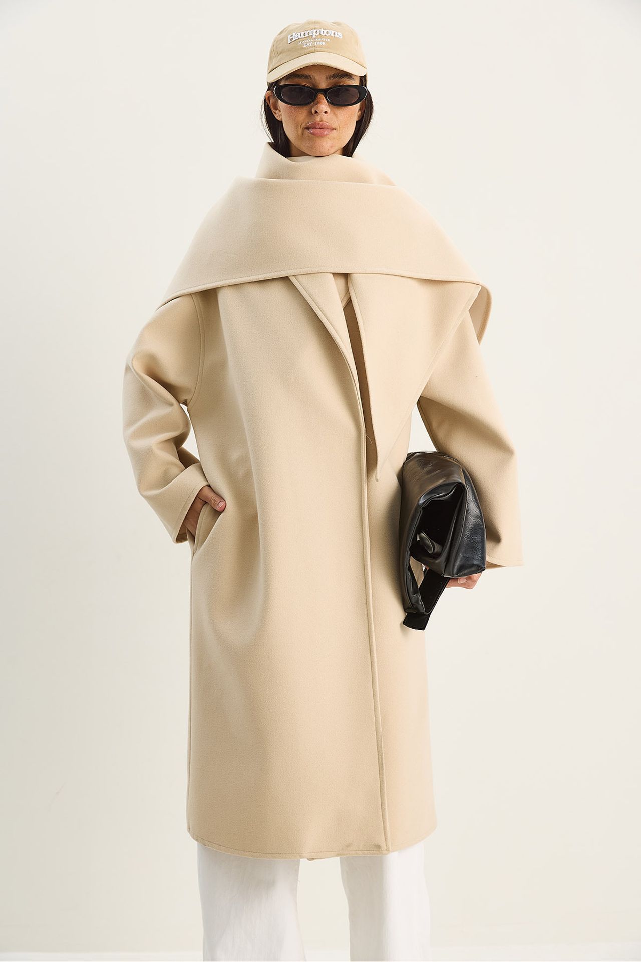 LUCCI Oversized Shawl Collar Buttoned Coat