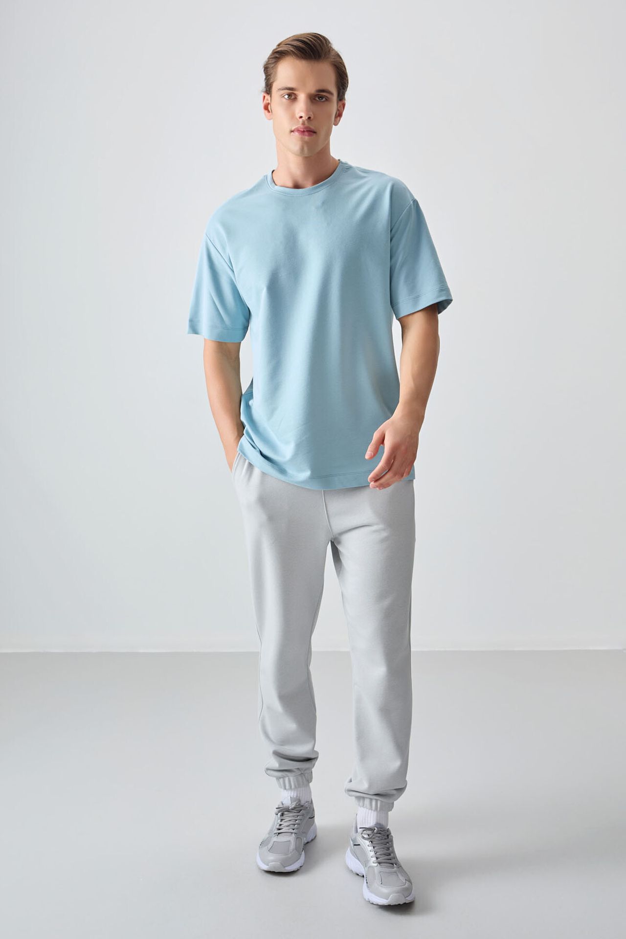 TOMMY Oversized Cotton Blend Crew Neck T-Shirt 5