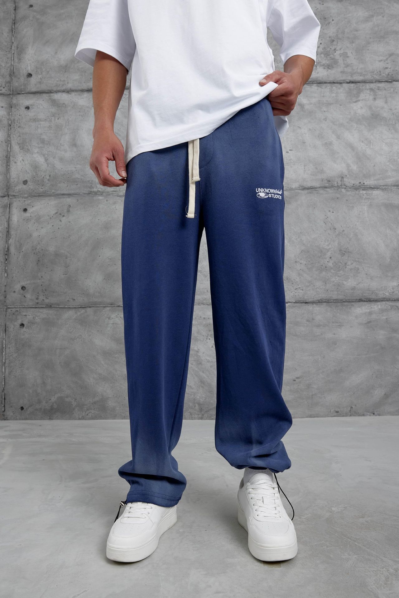 NOMARC Metin Baskılı Düz Paça Jogger Pantolon 2