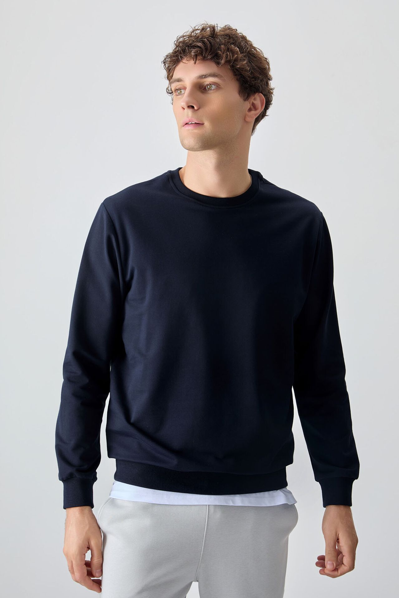 TOMMY Men's Plain Crew Neck Sweatshirt 2