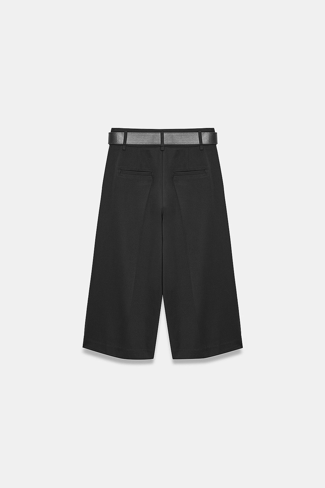 DILVIN Women’s Tailored Pull-On Shorts