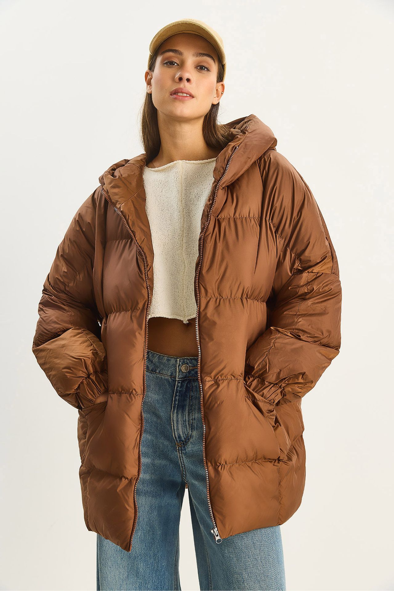 LUCCI Hooded Oversized Thick Puffer Jacket 4