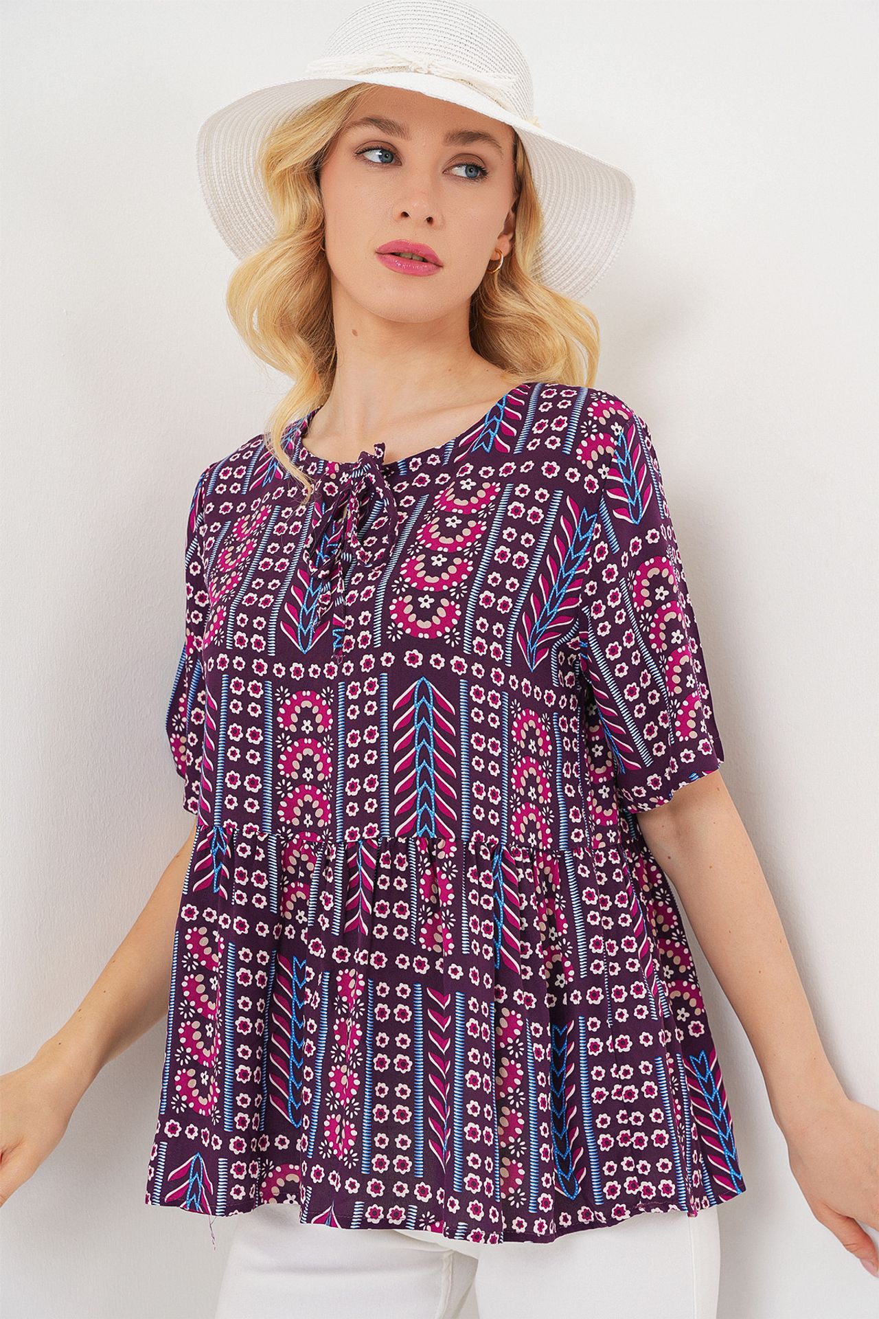 BDART Patterned Crew Neck Blouse with Bow Detail 3