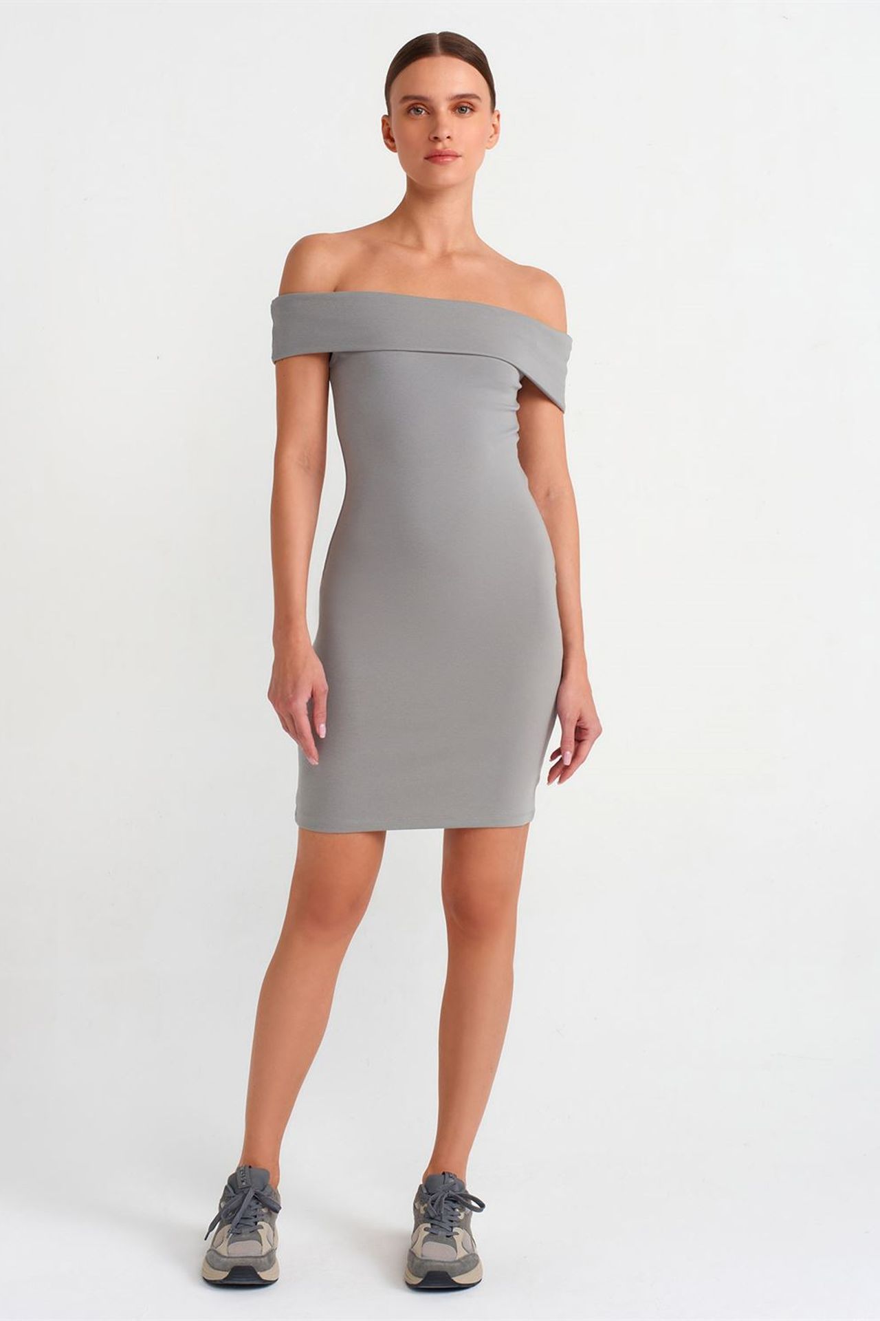 DILVIN Bodycon Mini Dress With Off-shoulder Neckline 3