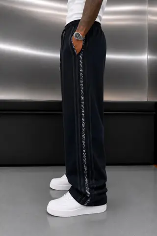 Siyah