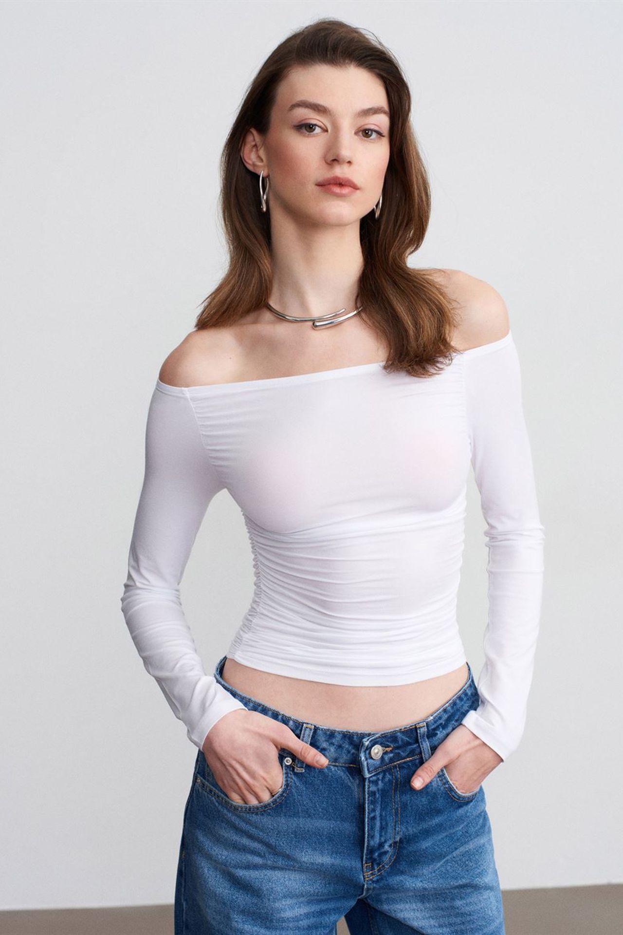 DILVIN Off-Shoulder Slim Fit Knit Blouse 1