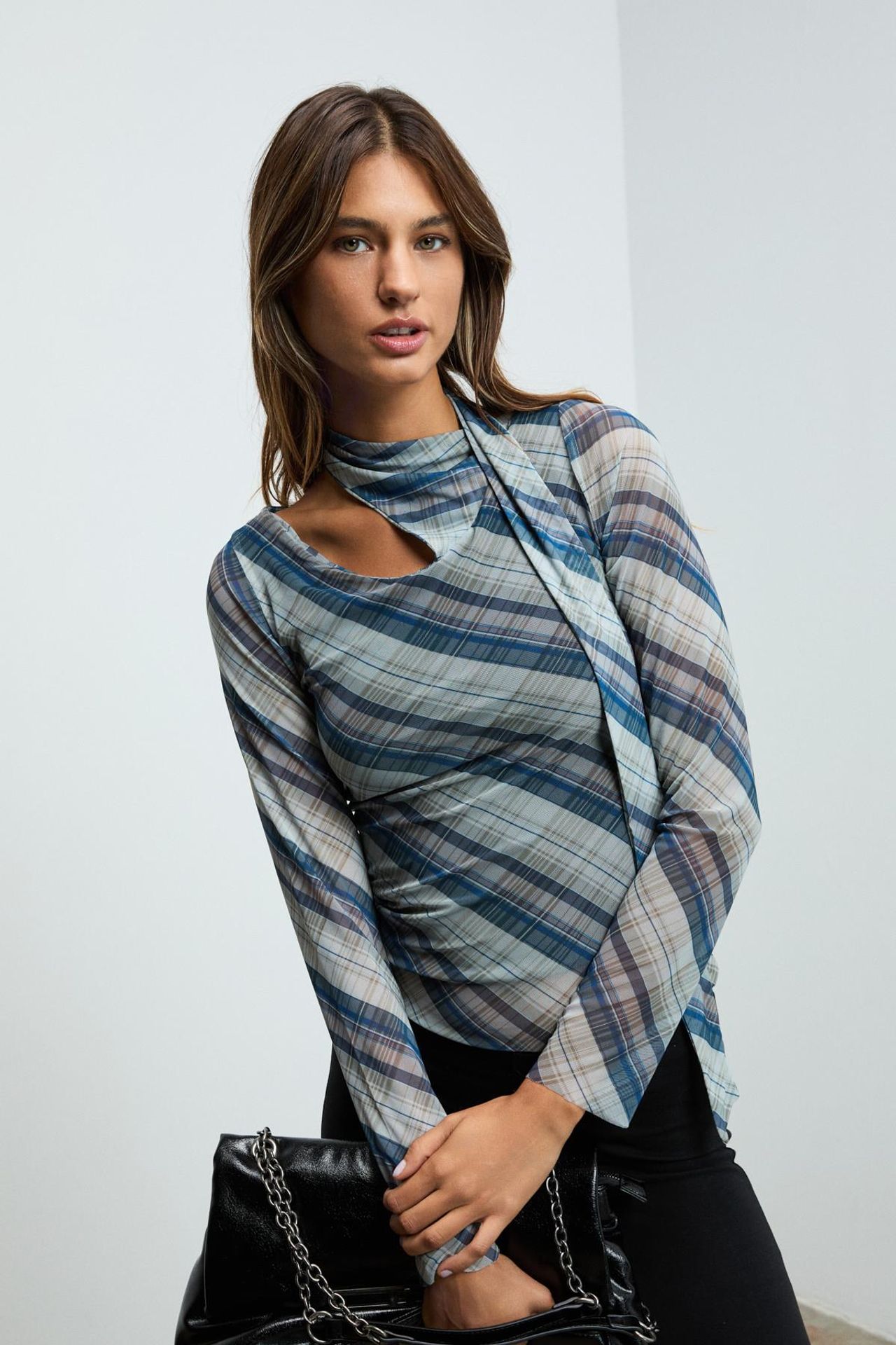 GRIMELANGE Plaid Choker Cut-Out Blouse 3