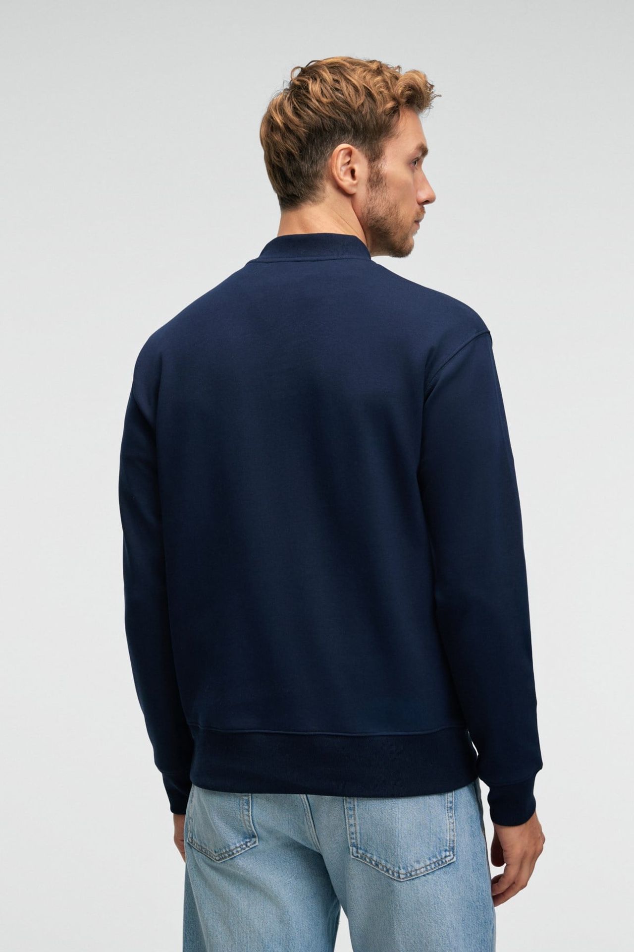 GRIMELANGE Relaxed Crew Neck Sweatshirt 6