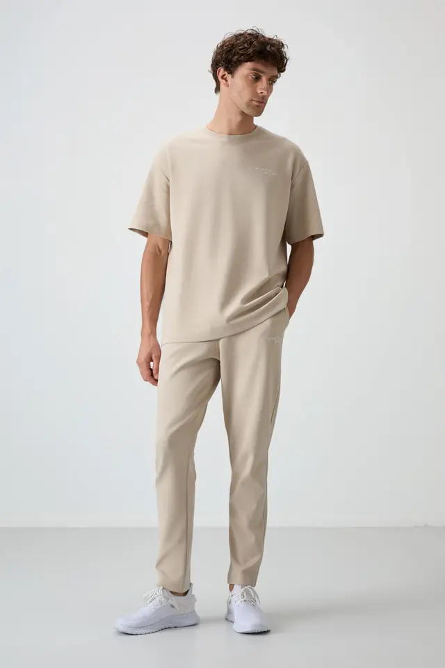 TOMMY Men's Oversized Embroidered Active Set