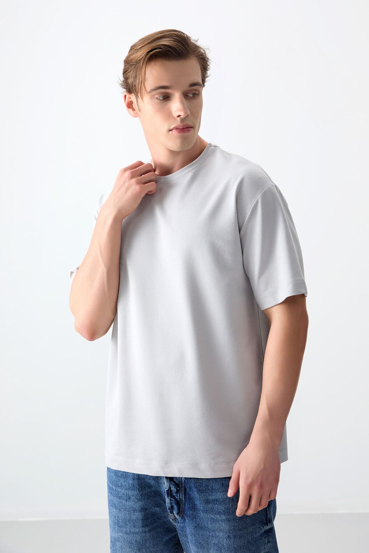TOMMY Oversized Cotton Blend Crew Neck T-Shirt 2