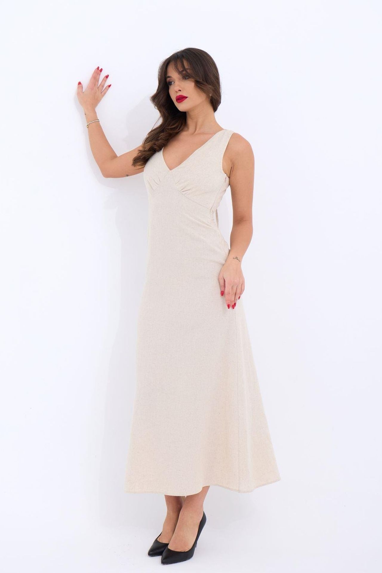 JANES V-Neck Sleeveless Midi Dress with Drape Detail 3